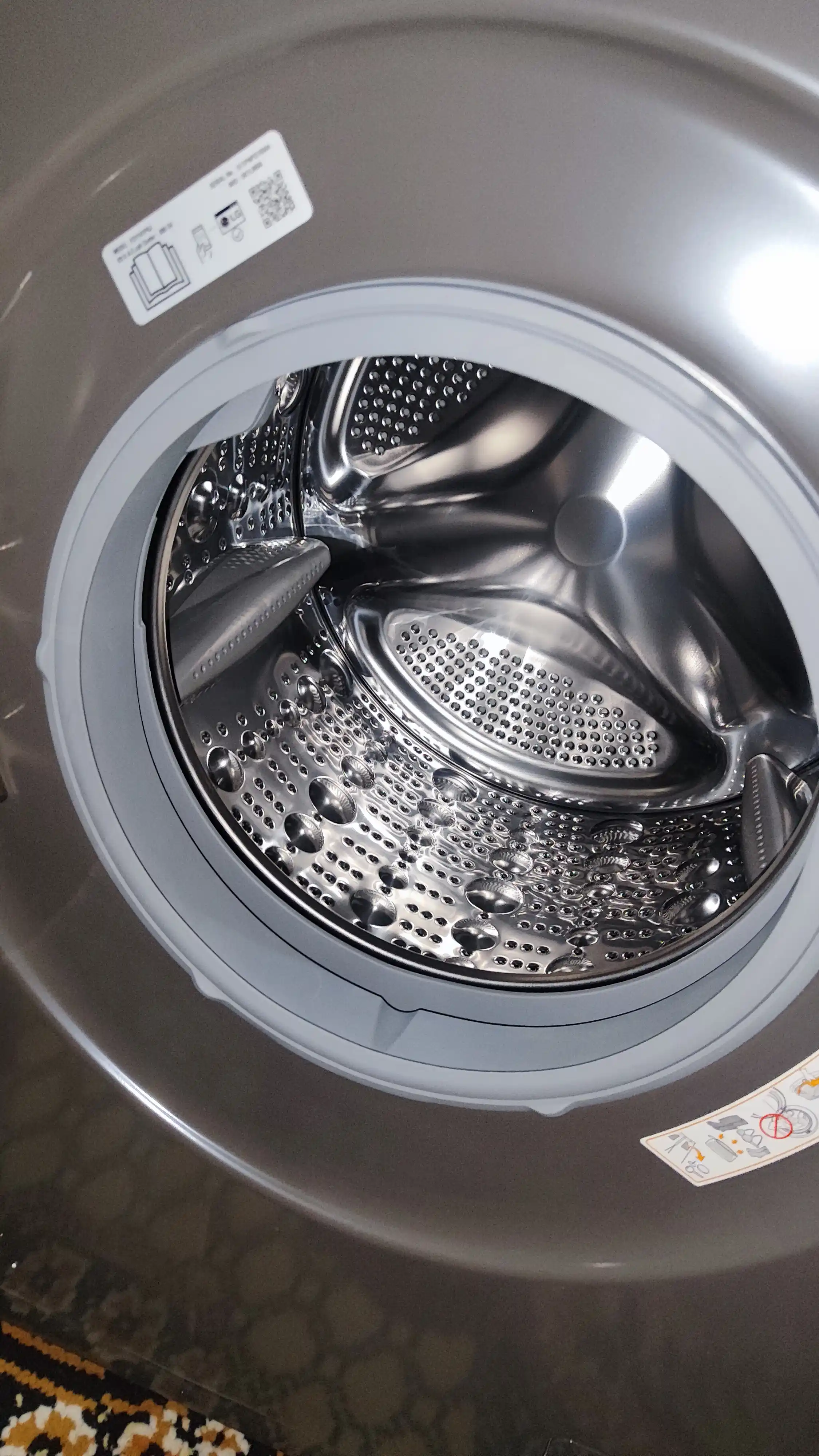 LG Kir Yuvish Mashinasi 9 kg, Avtomat, Inverter, Steam, 1200 Ayl/min