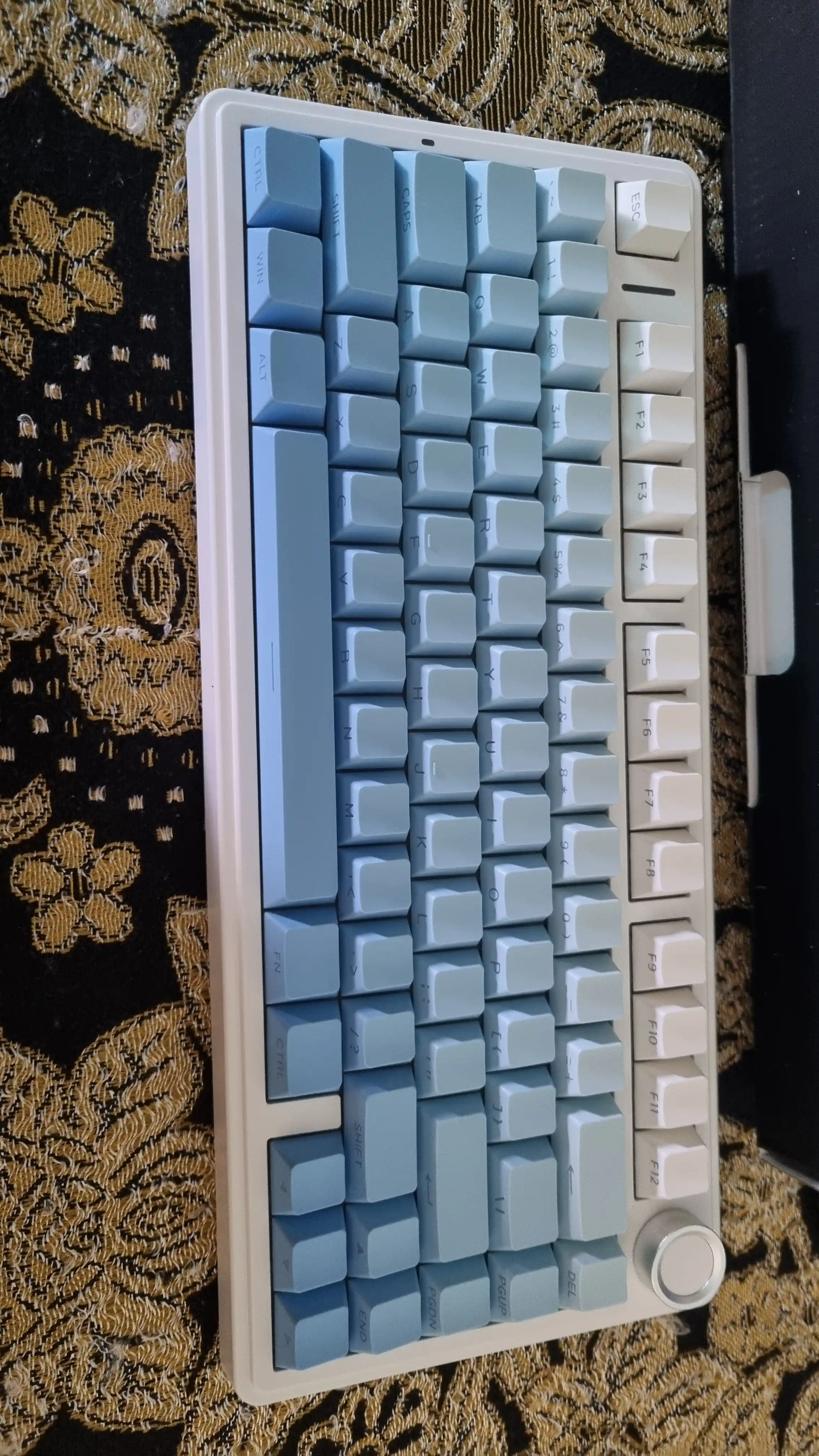 Mexanik klaviatura AULA F75 - F75 Pro gamerlar uchun, RGB yoritgich, 3 xil ulanish