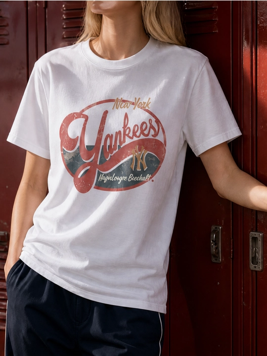 Ayollar uchun New York Yankees printli paxta oversayz futbolka, qisqa yengli