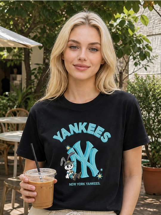 Ayollar uchun Yankees va quyon printli paxta oversayz futbolka, qisqa yengli
