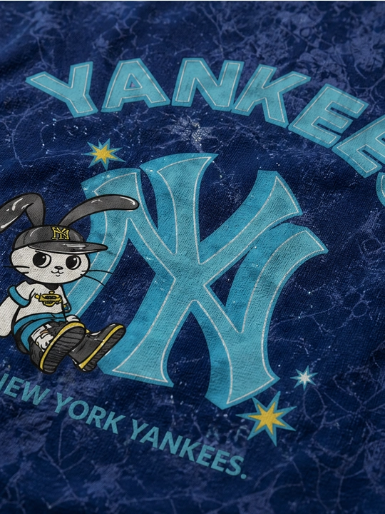 Ayollar uchun Yankees va quyon printli paxta oversayz futbolka, qisqa yengli
