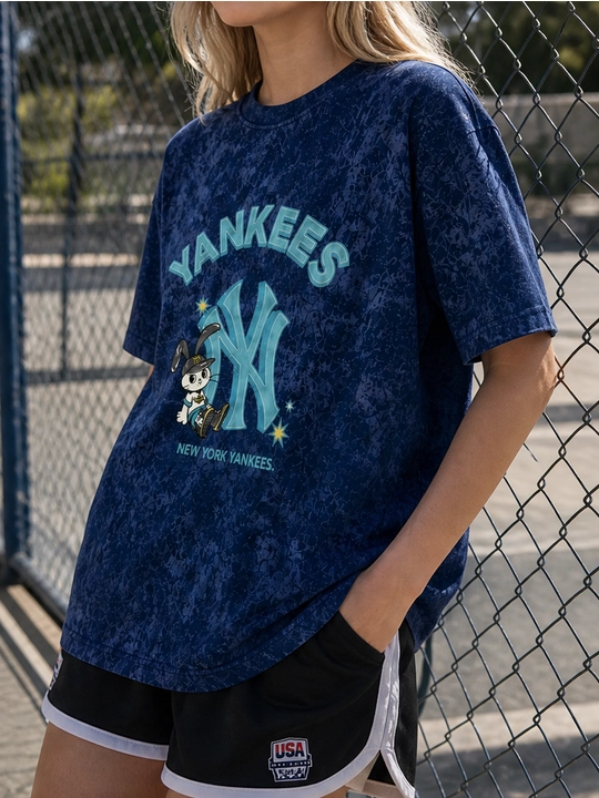 Ayollar uchun Yankees va quyon printli paxta oversayz futbolka, qisqa yengli