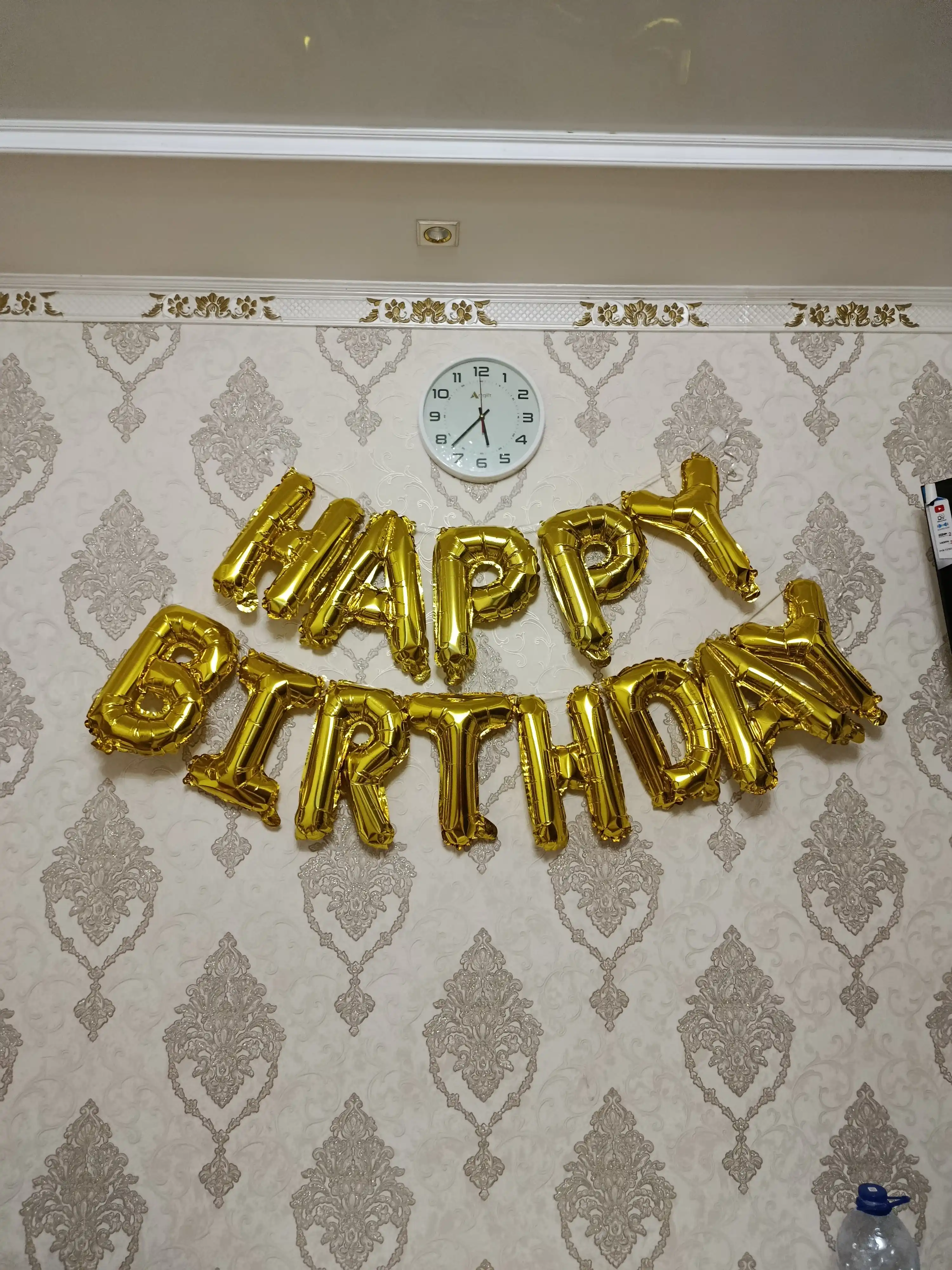 Шарики буквы "Happy Birthday", надпись на стену