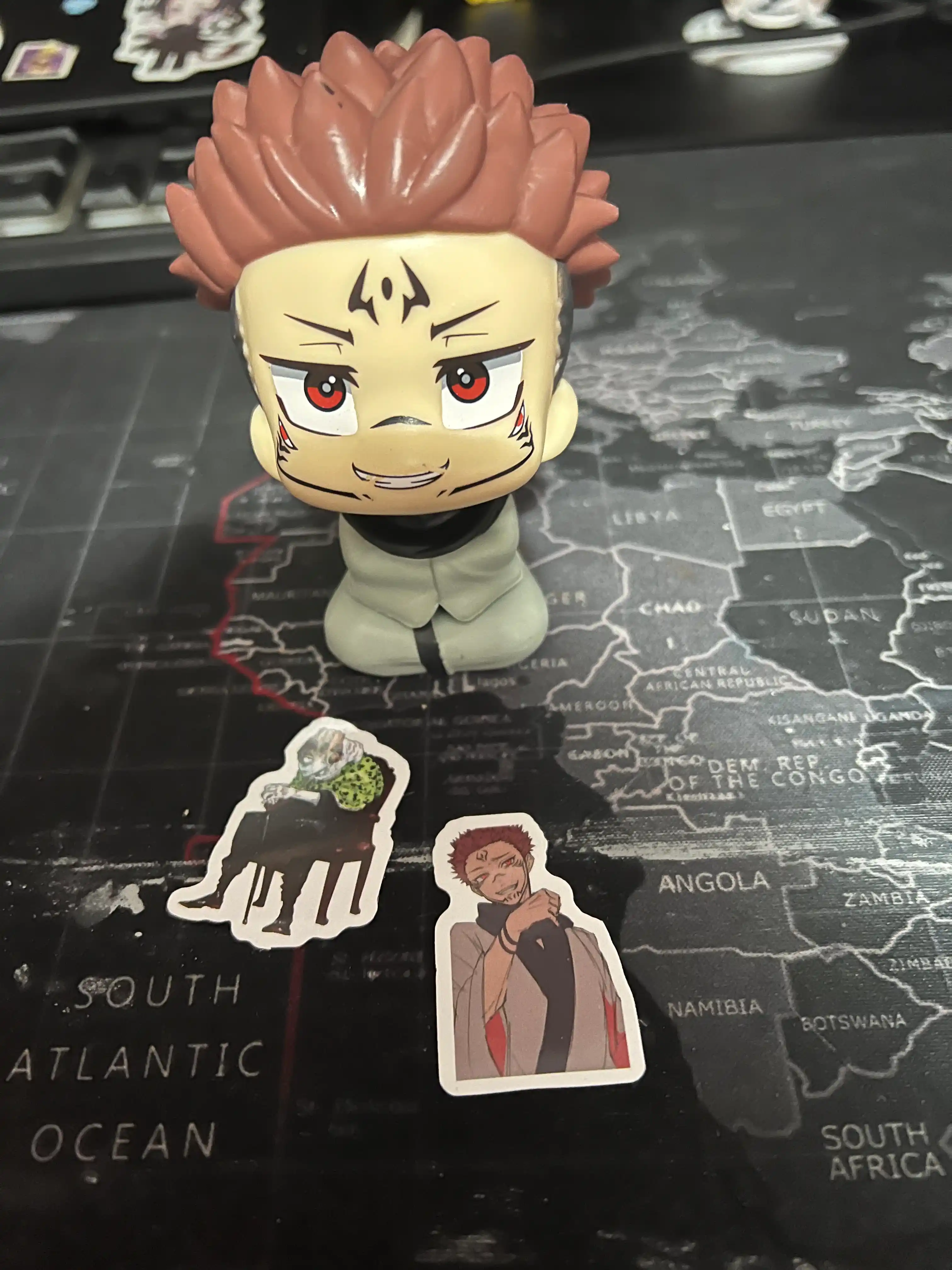 Jujutsu kaisen, gojo, sukuna, toji anime figurkalari