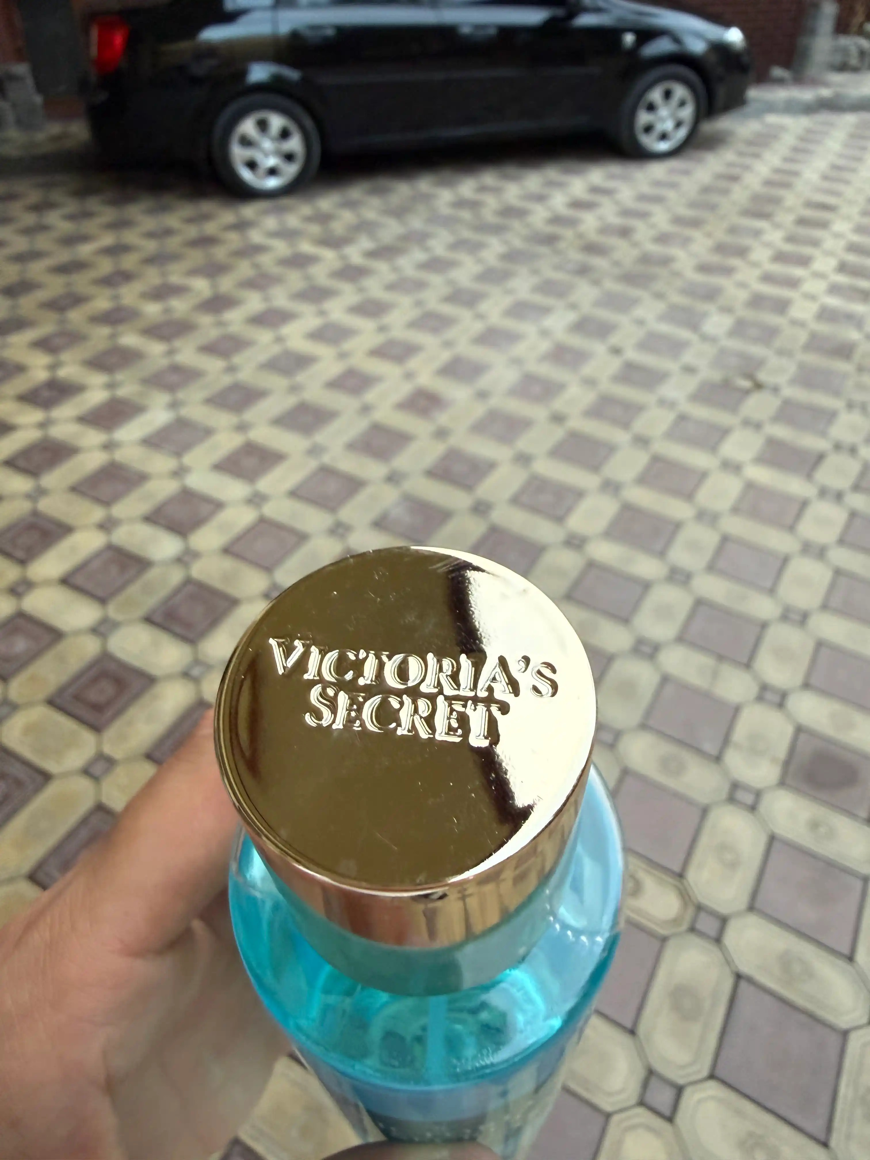 Parfyumlangan tana spreyi suvi Victoria's Secret Spreyi Aqua Kiss Rush, Shimmer, 250 ml
