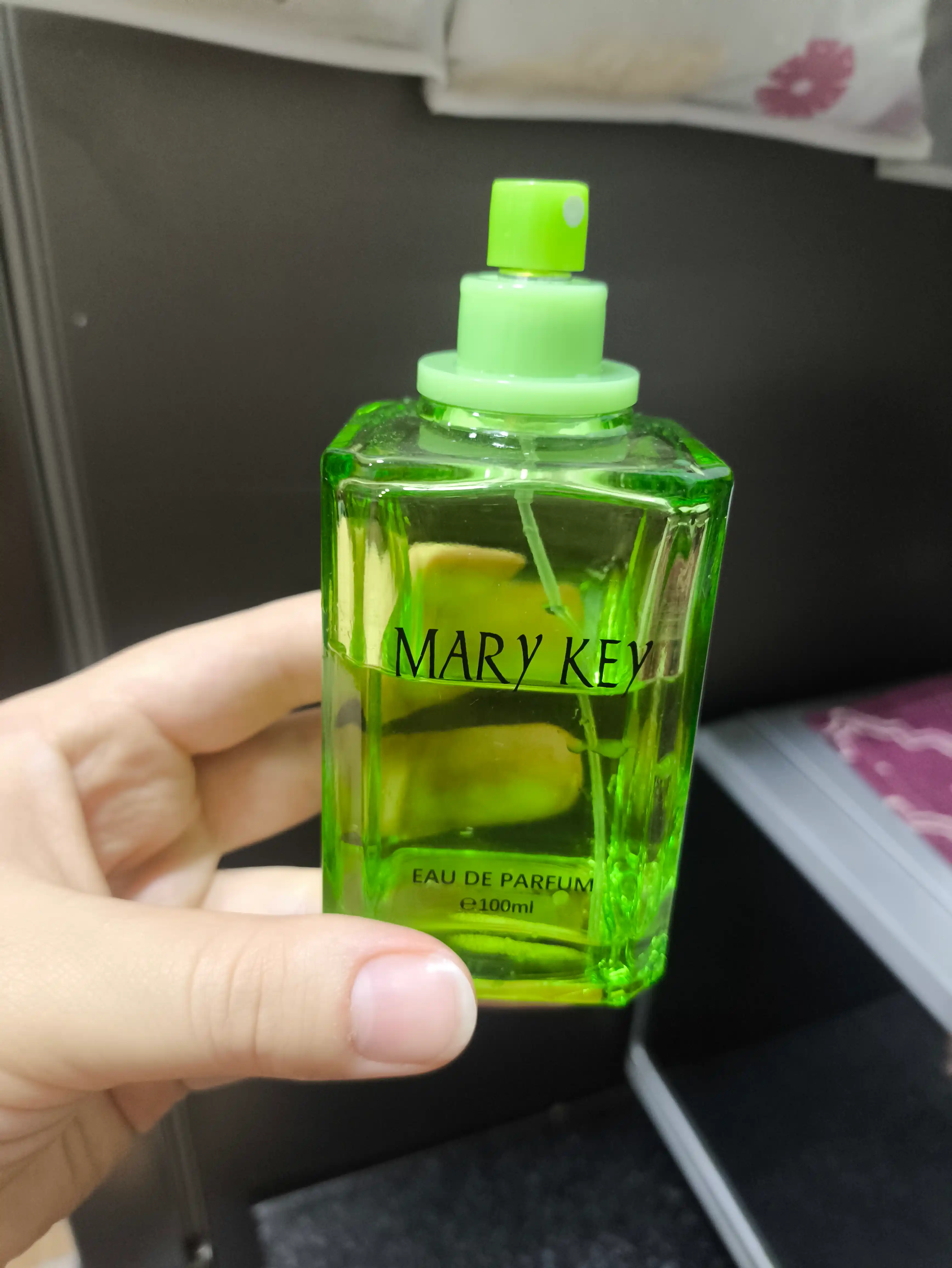 Ayollar uchun parfyumlangan suv Mary Key, 100 ml