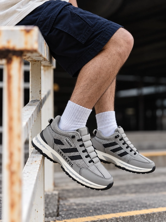Erkaklar uchun krossovka, kundalik sport oyoq kiyimi, casual, qalin taglikli model