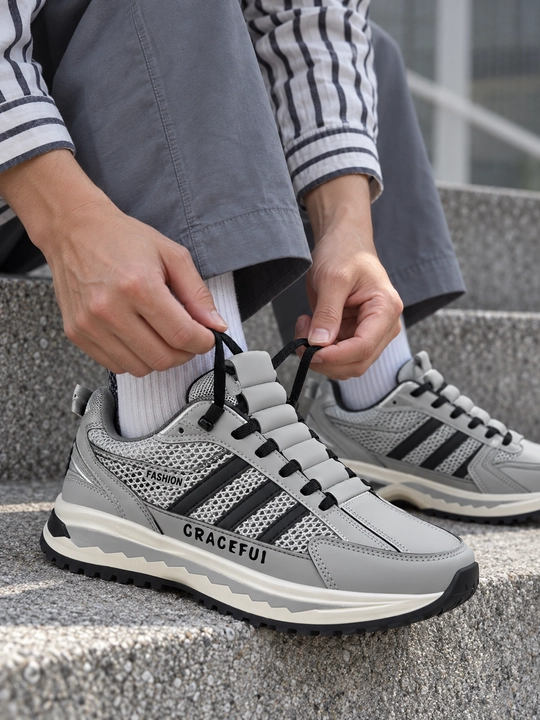 Erkaklar uchun krossovka, kundalik sport oyoq kiyimi, casual, qalin taglikli model