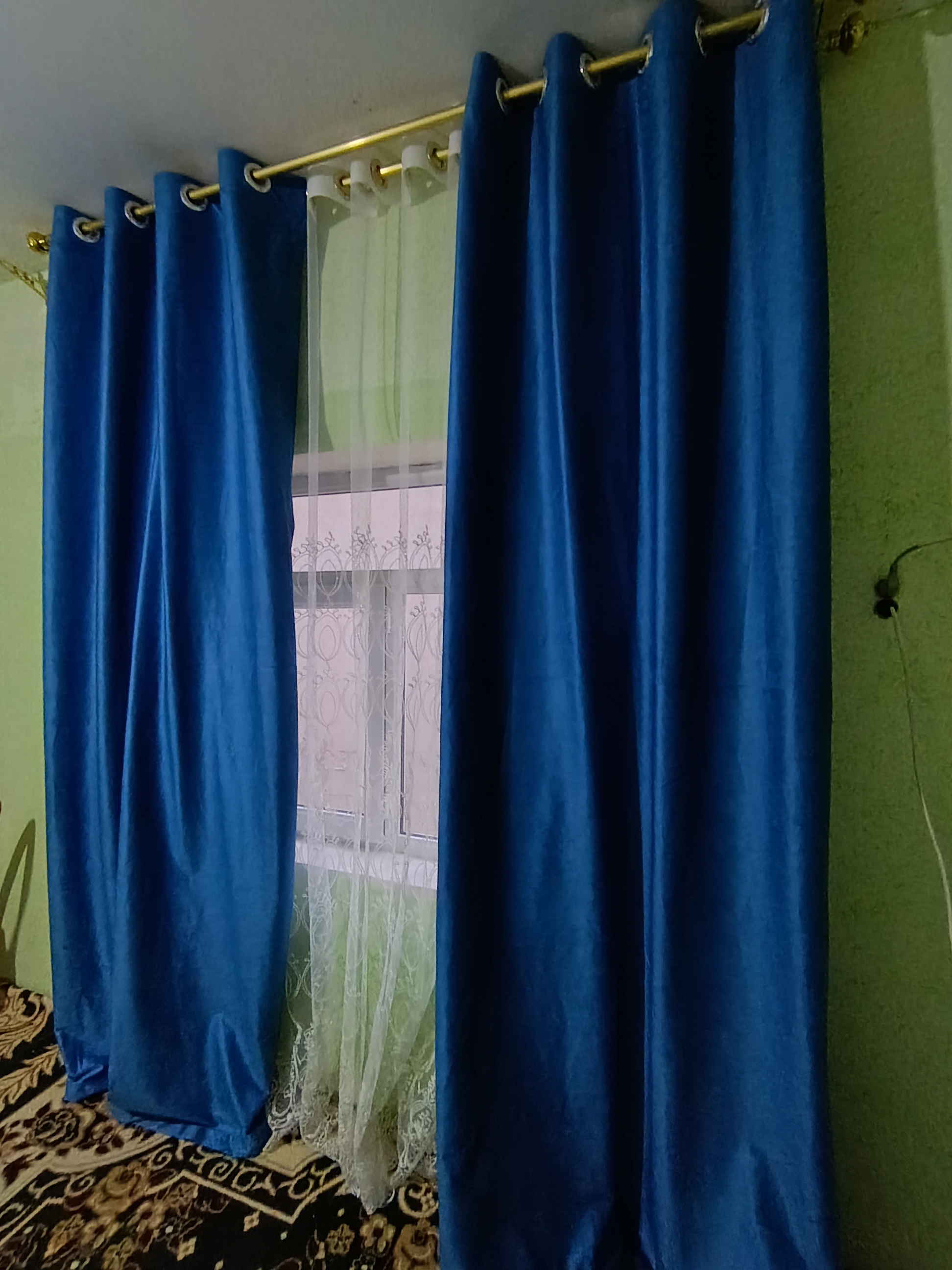 Lyuverli parda, velur, 150 x 280 sm