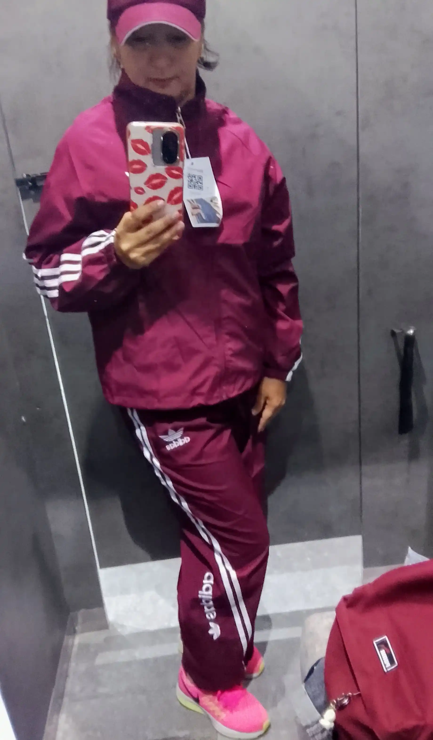 Ayollar sport kostyumi, bahor-kuz, plashli matodan, yengil kostyum, kurtka + shim, 48-54