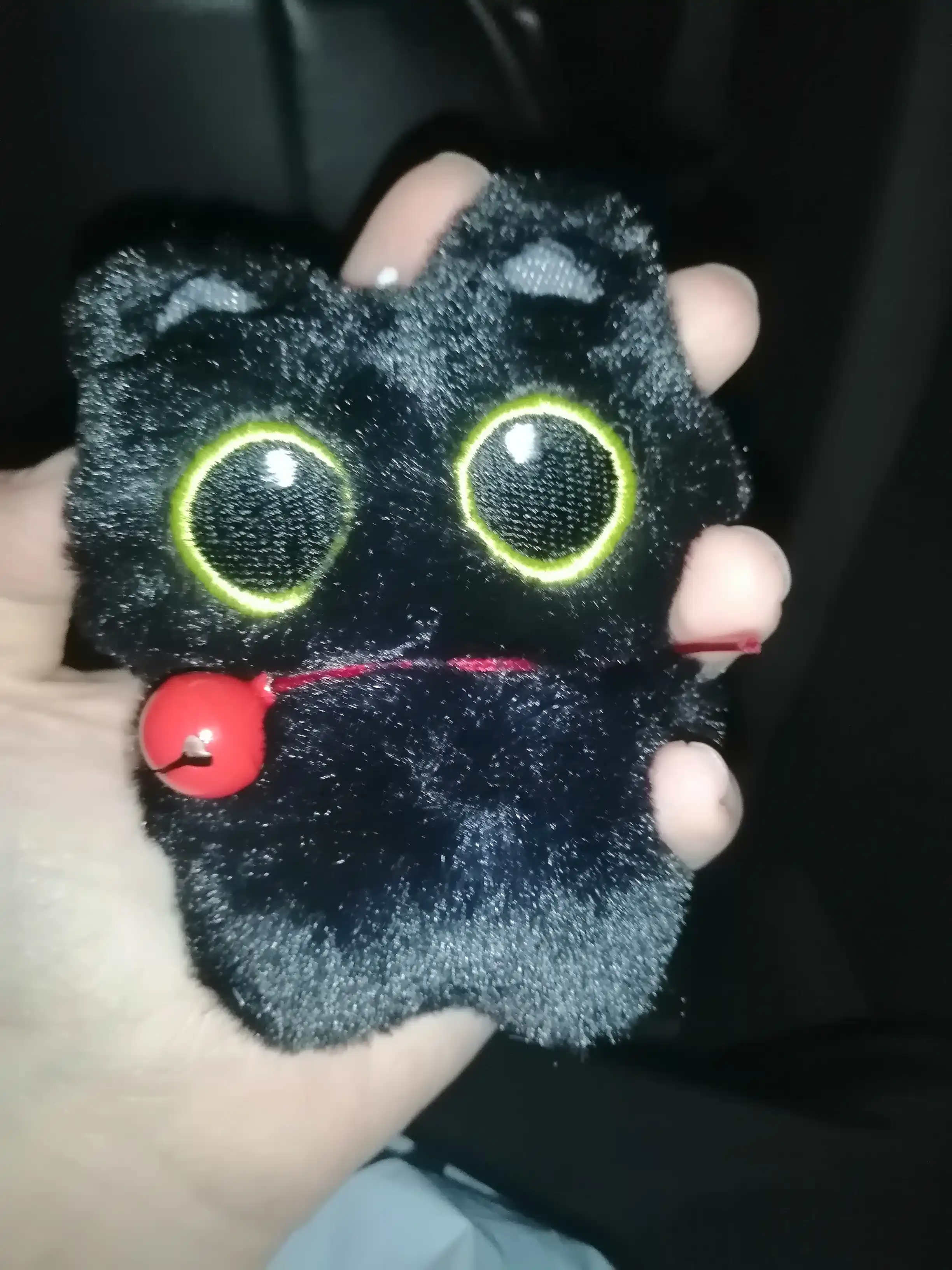 Мягкий игрушечный брелок – удобный аксессуар для ключей и сумки