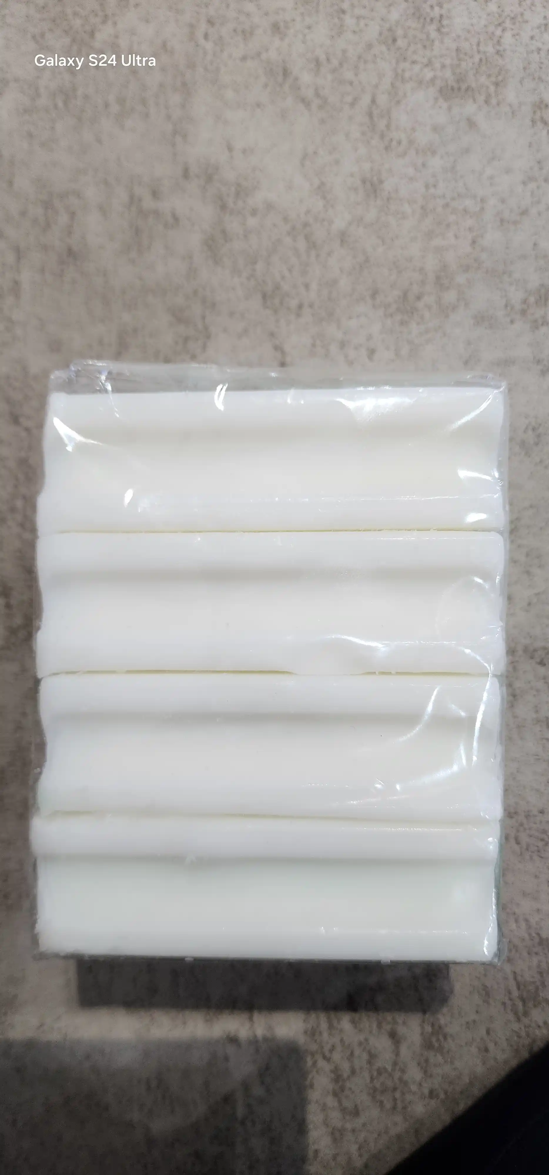 Kir sovun xo'jalik sovuni oqartiruvchi tasirga ega bo'lgan DONYA,paketda 4 dona (4x140g)
