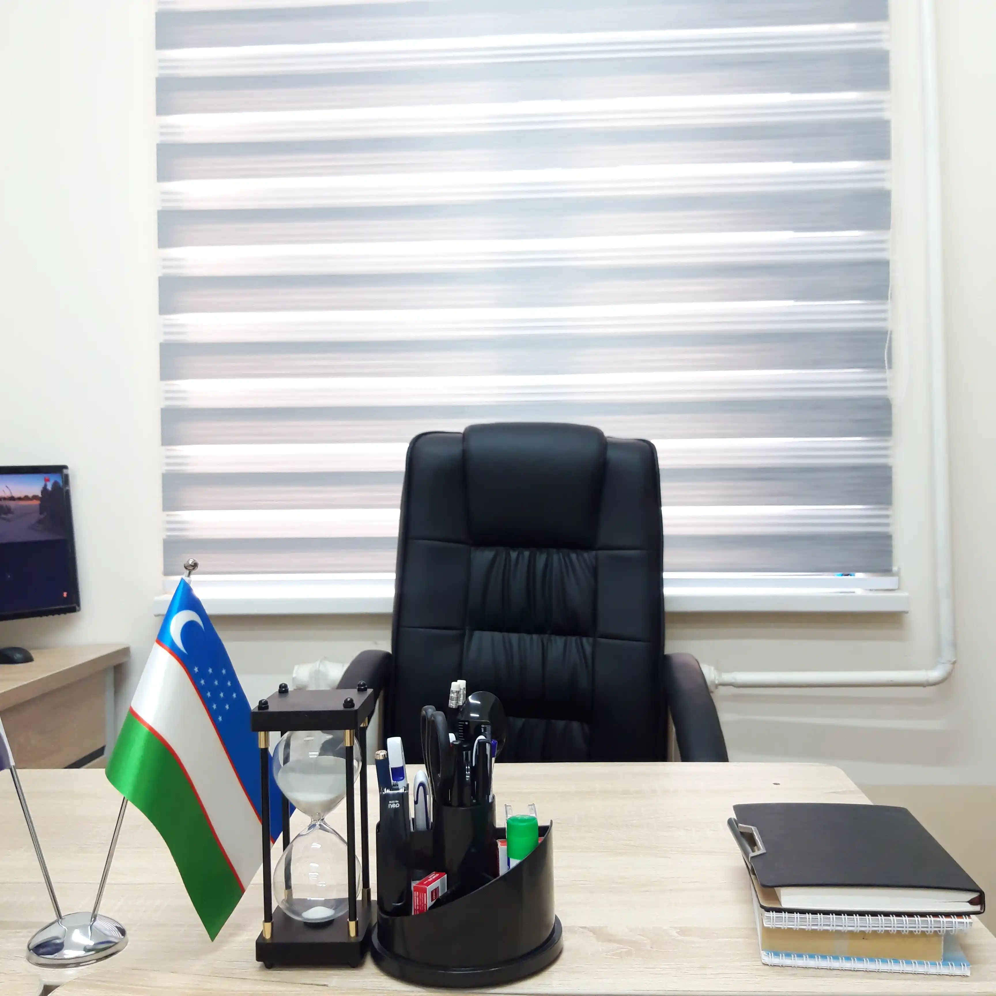 Stol organizatori Deli, 153 * 153 * 145, 17 ta buyum