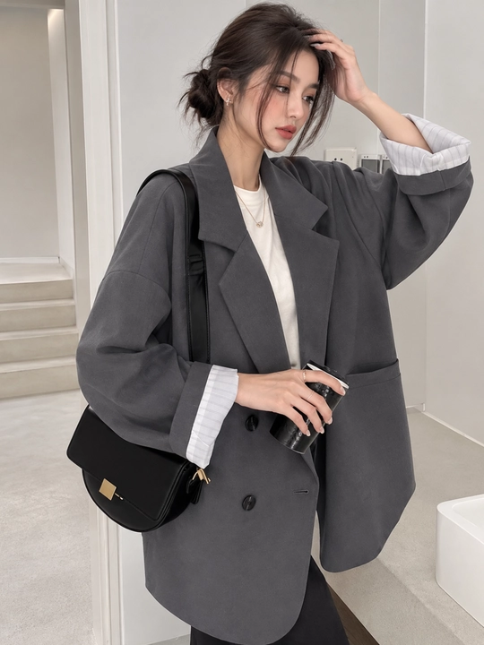 Женский пиджак oversize — не плотная, подходит для тёплых дней осени и весны - 
