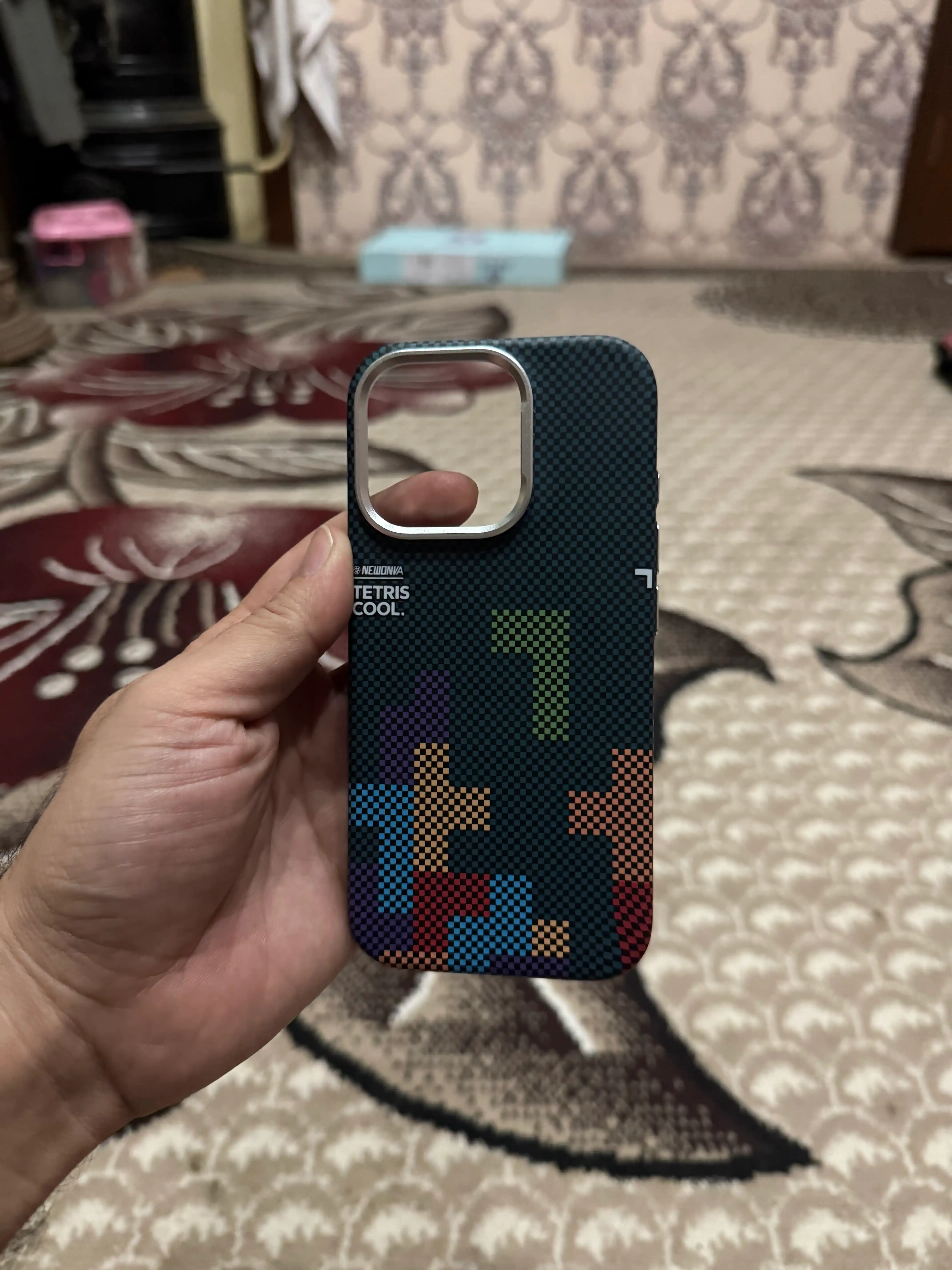 Чехол X Kevlar Tetris: авиационный алюминий, кнопки CNC, MagSafe и защита камер