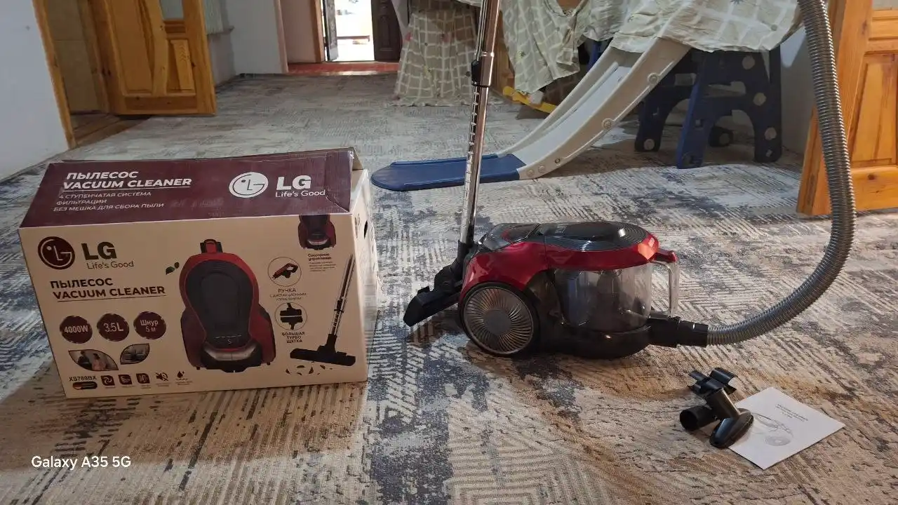 Пылесос LG XS789BX , 4000w, 3.5 л, с телескопической трубкой, с HEPA фильтром