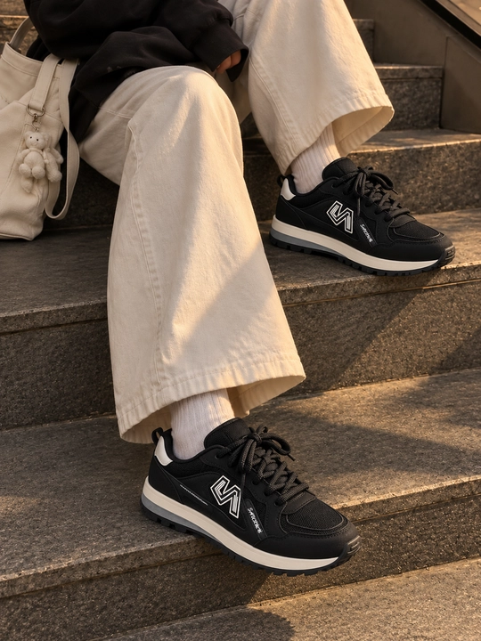 Ayollar uchun krossovka, kundalik sport oyoq kiyimi, casual, bog‘ichli model