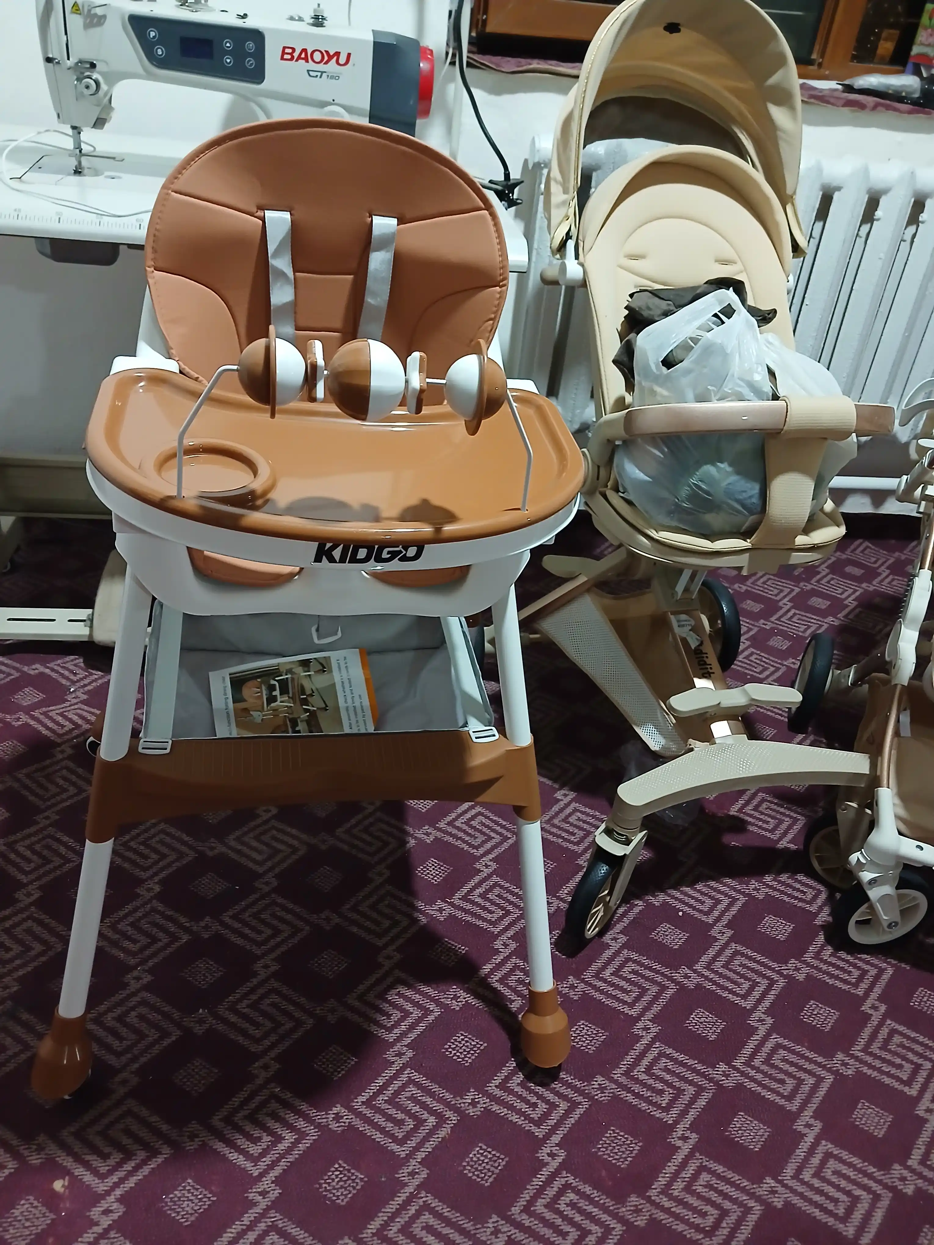 Стульчик для кормления FIDGO, складной, с подносом, до 20 кг