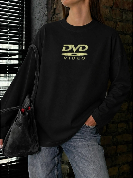 LMBYT qora oversayz longslivi, DVD Video retro printi bilan