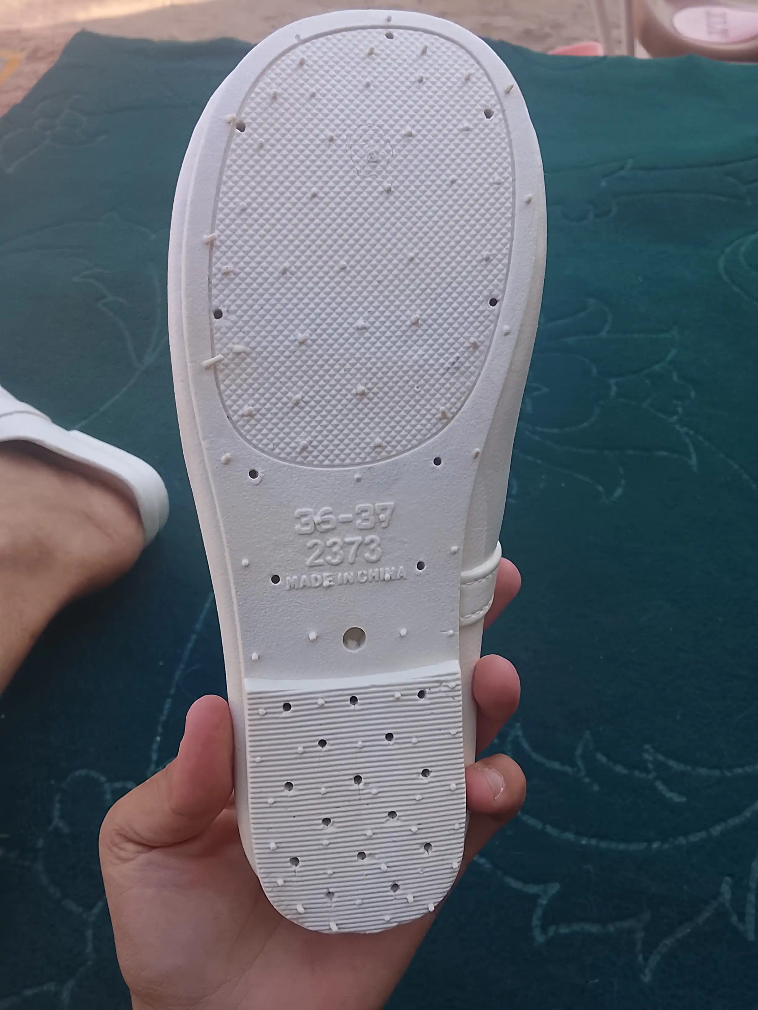 Ayollar shippagi, shippak, ayollar poyabzali, yopiq old shippak, gilamcha