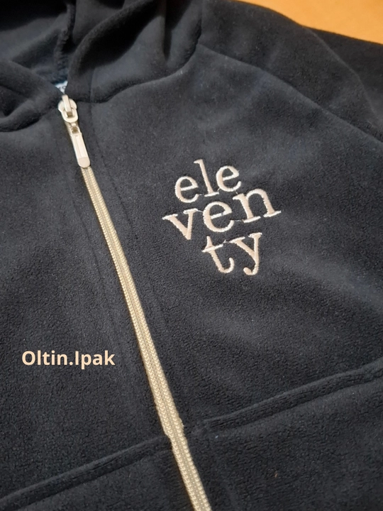 Qizlar va o‘g‘il bolalar uchun flis sport kostyumlari