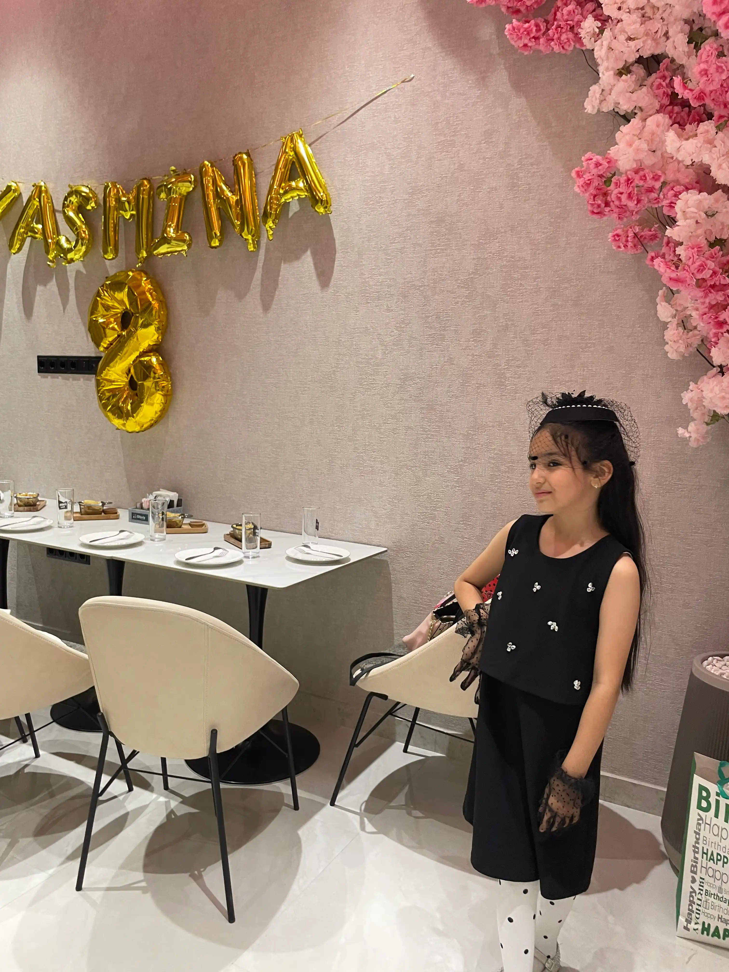 Ayollar uchun nafis fascinator shlyapacha