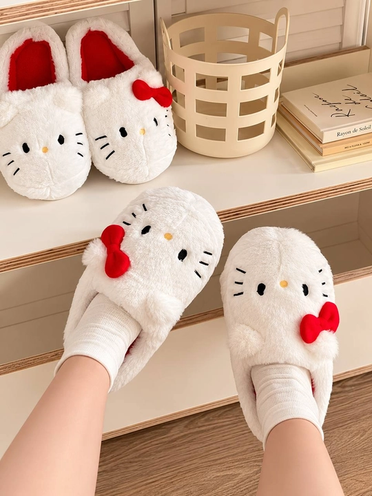 Ayollar uchun yumshoq uy shippaklari, mo‘ynali tapochki, yurakchali, Hello Kitty