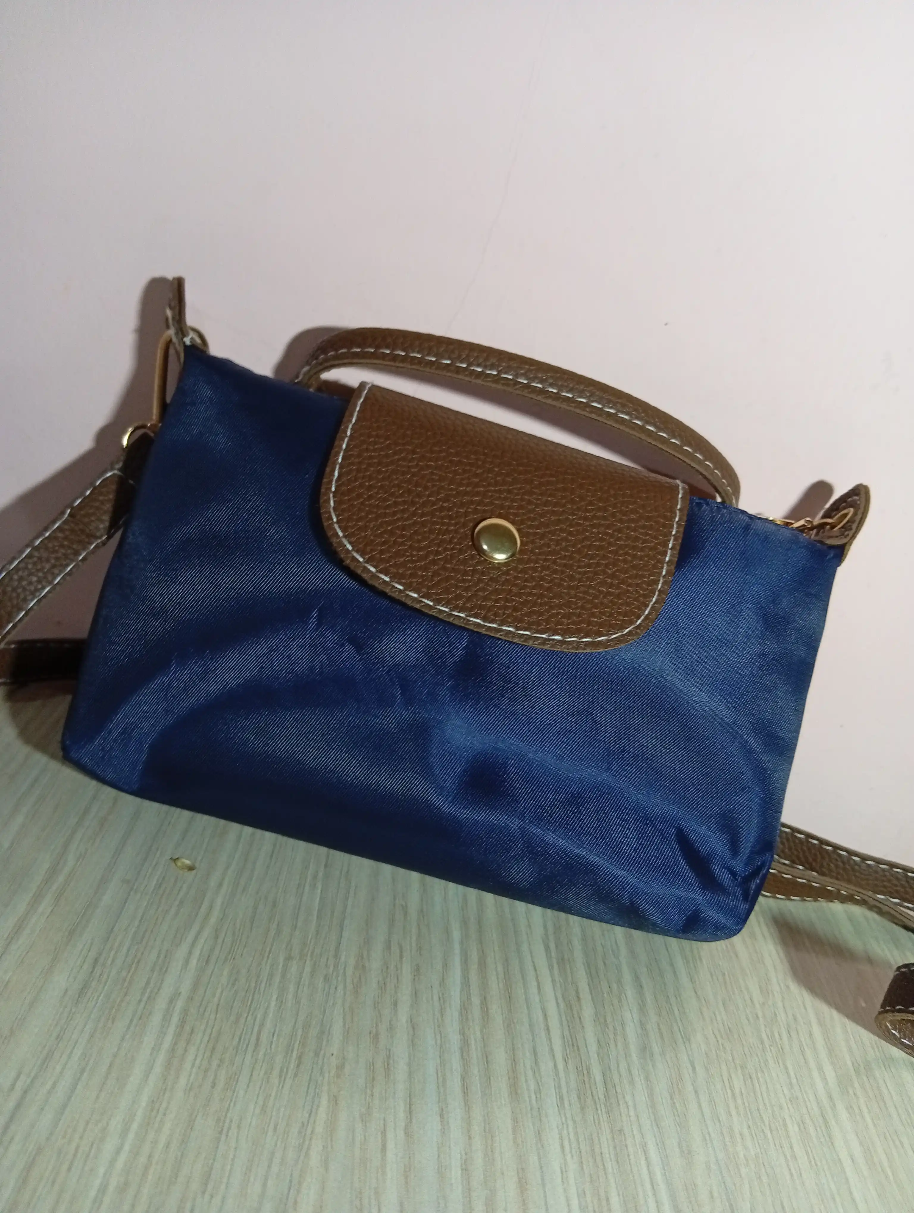Sumka ayollar uchun, mini Longchamp uslubida, kichkina krossbodi sumka-kosmetichka