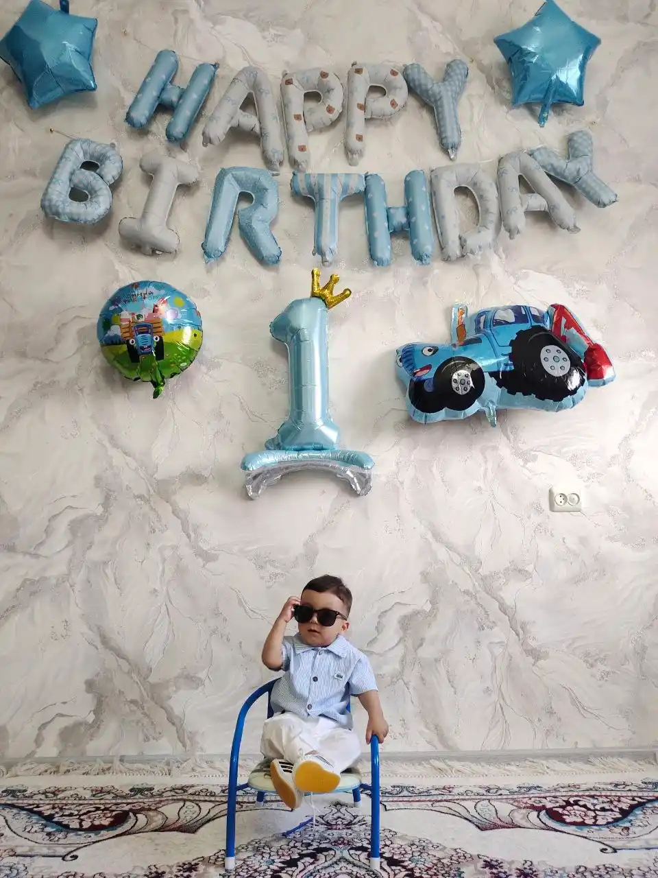 Tug‘ilgan kuningiz bilan, "Happy Birthday" harfli sharlar, fotozona uchun to‘plam