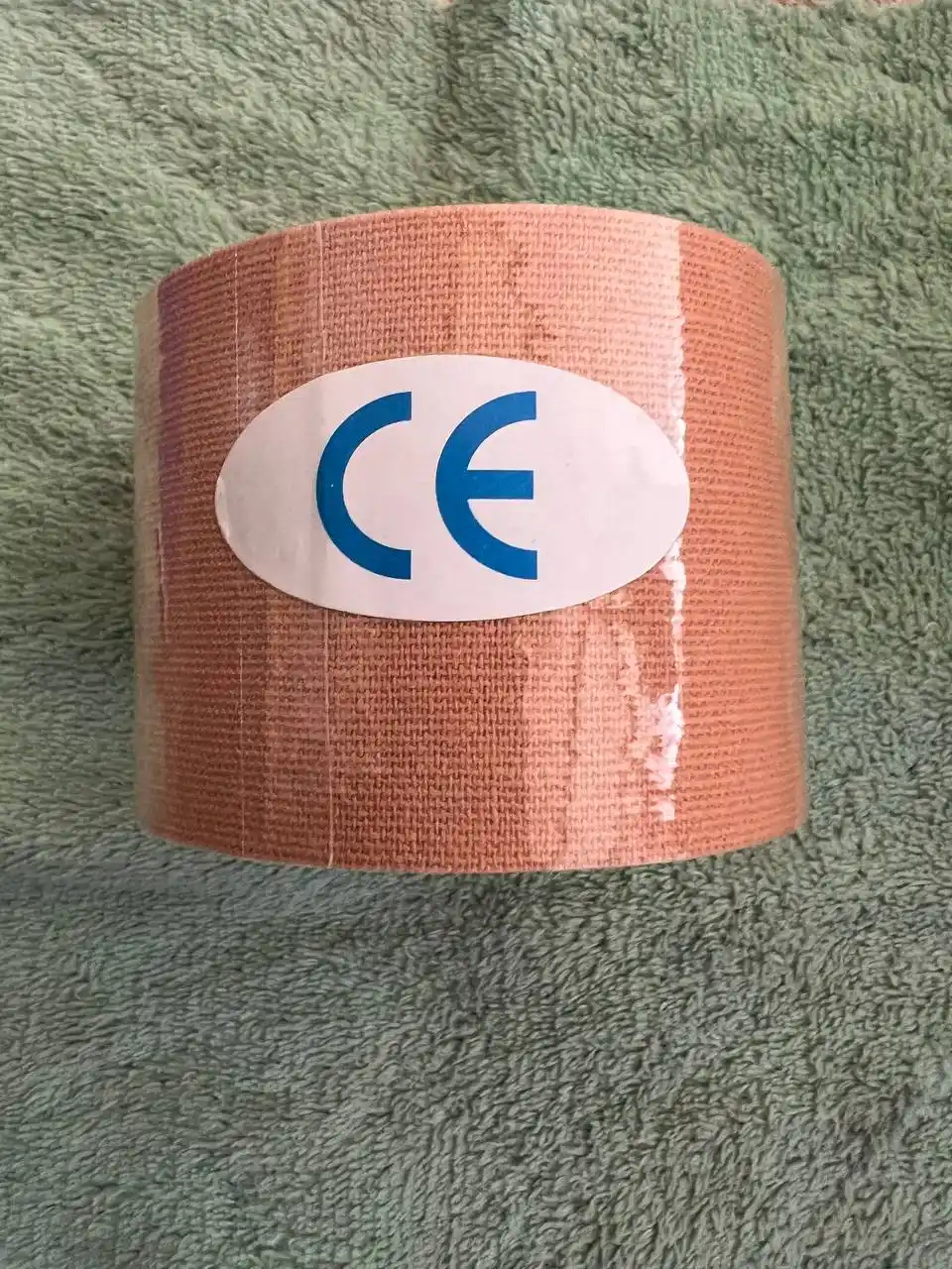 Yuz va tana uchun kinezio-teyp, teyplar, ajinlarga qarshi kineziologik tasma