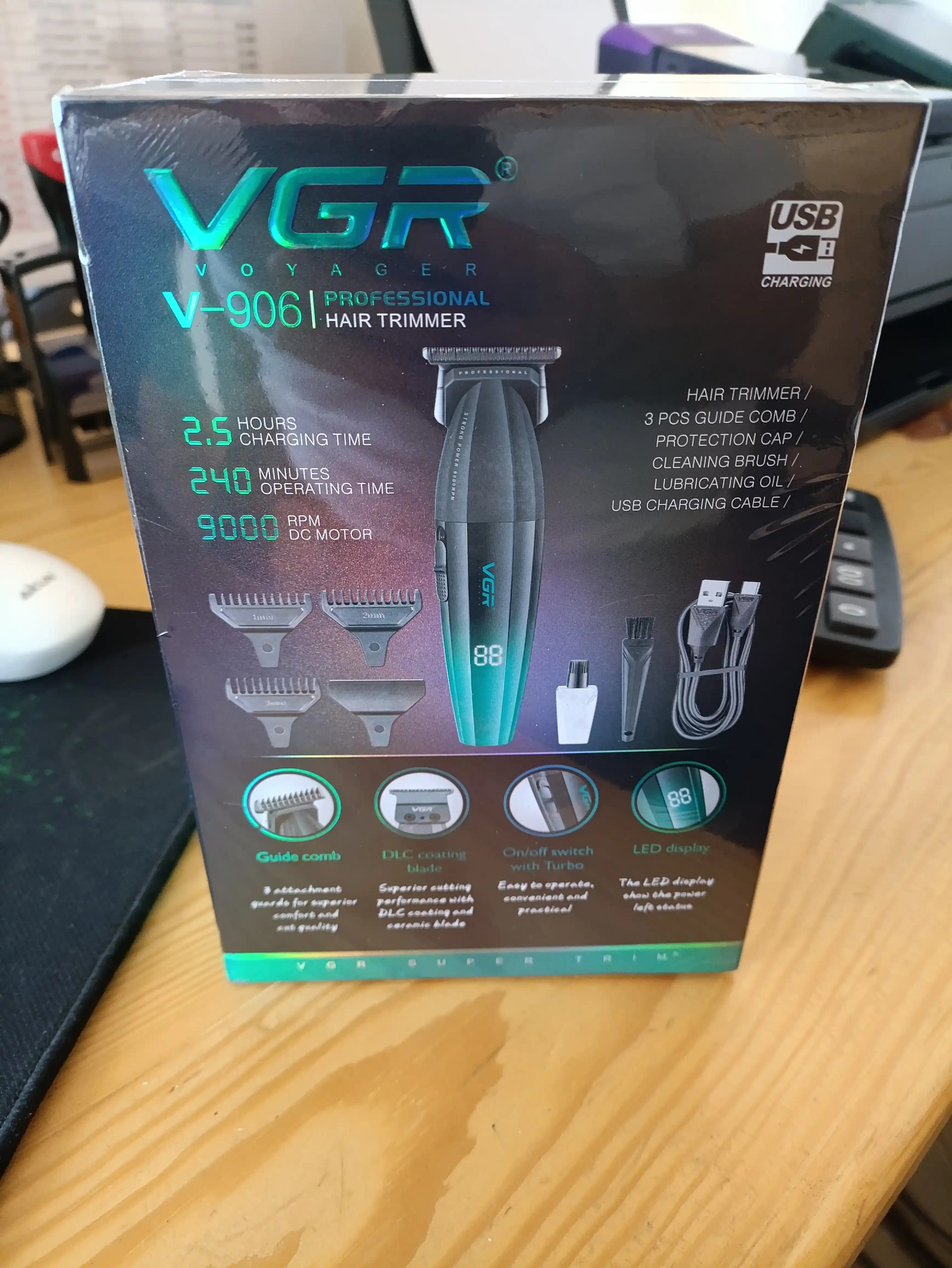 Триммер VGR V-906 профессиональный, LED, 2000mAh, turbo, для волос и бороды