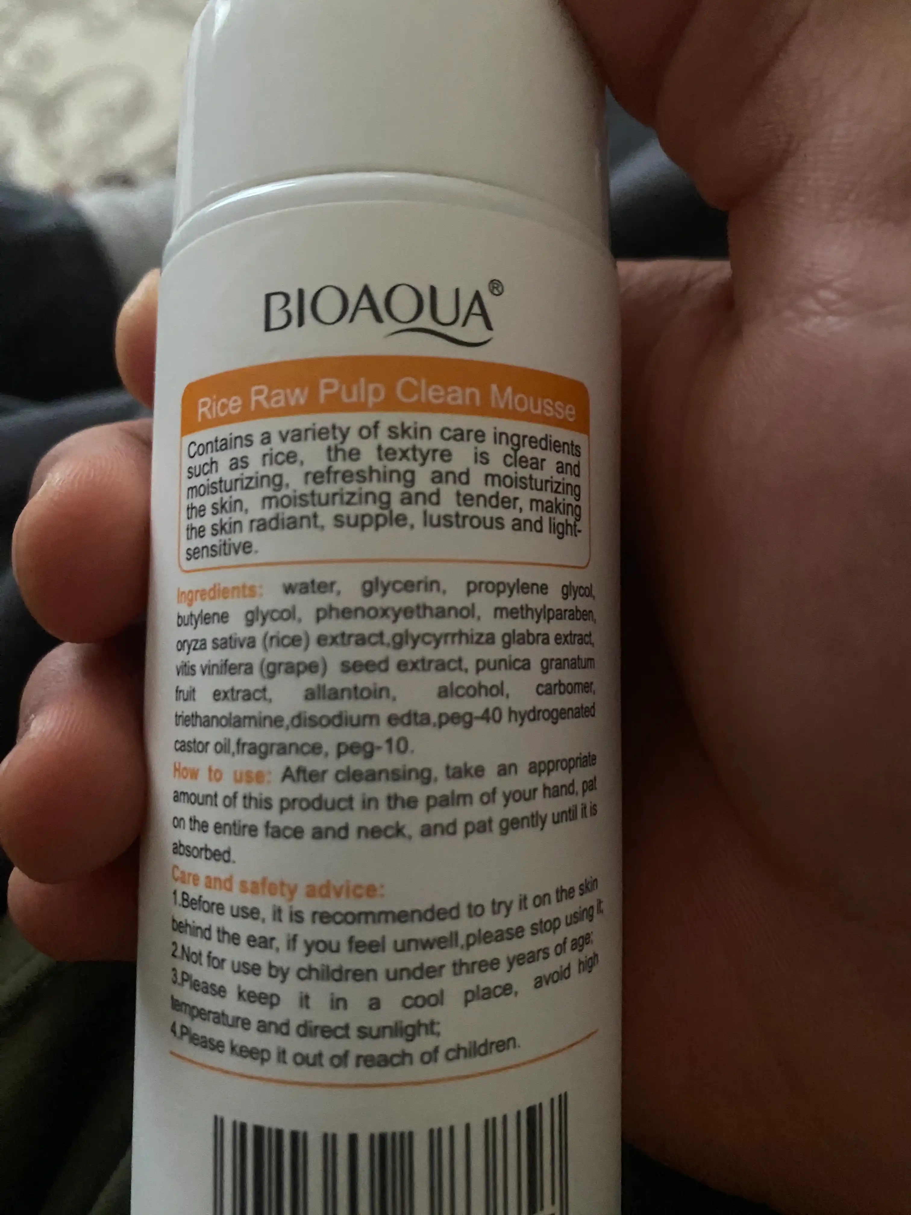 Yuzni yuvish uchun ko‘pik Bioaqua, tozalovchi, acnega qarshi, massaj cho‘tkali