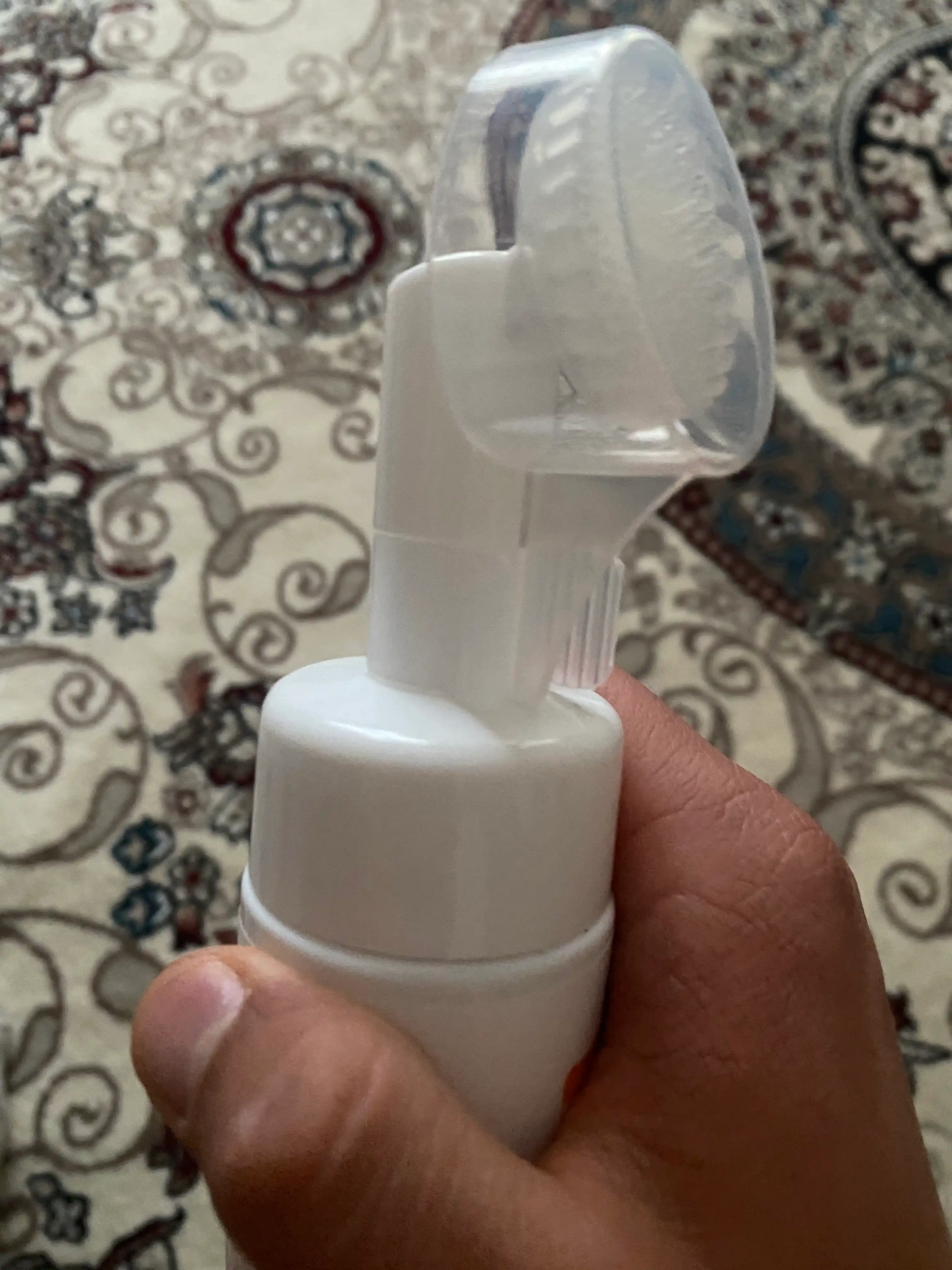 Yuzni yuvish uchun ko‘pik Bioaqua, tozalovchi, acnega qarshi, massaj cho‘tkali
