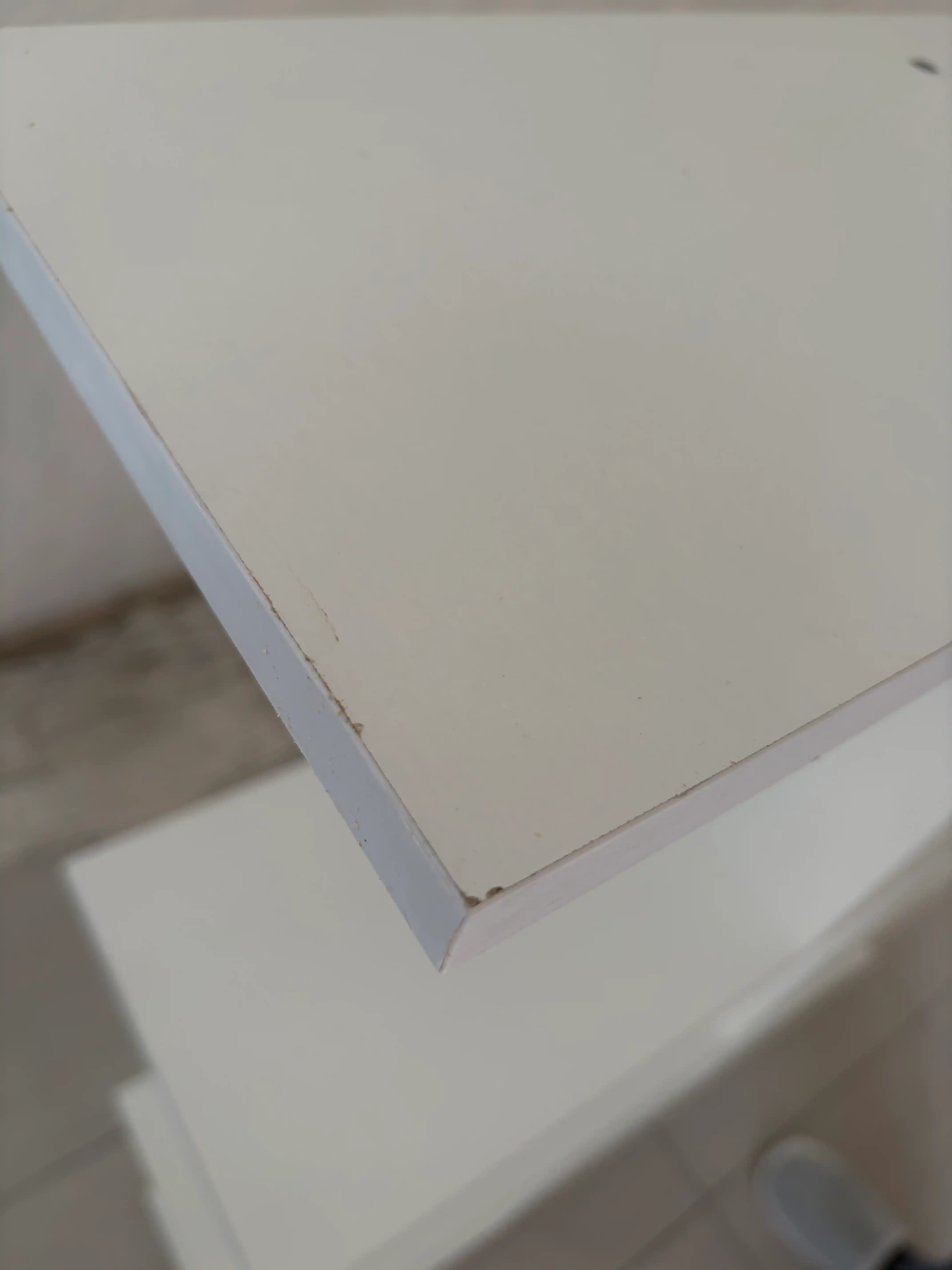 Kitoblar va o'yinchoqlar uchun polga qo'yiladigan tokchalar 179x90x21