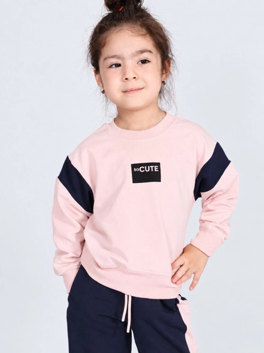 3 yoshdan 6 yoshgacha bo‘lgan qizlar uchun ikki qismli bolalar sport kostyumi
