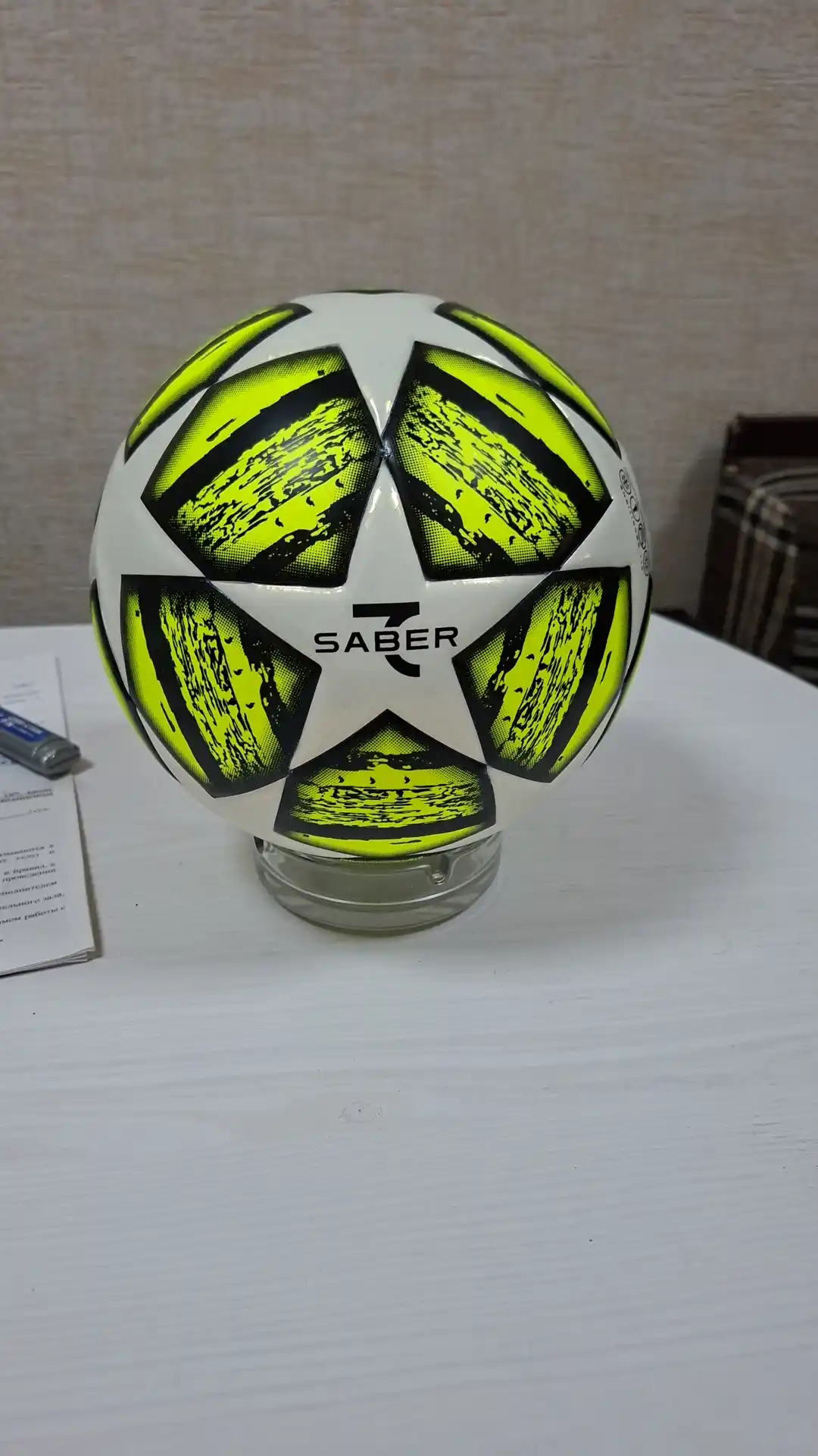 7SABER futbol va futzal to‘pi, 4 va 5-o‘lcham, sovg‘a qutisidagi sport to‘pi