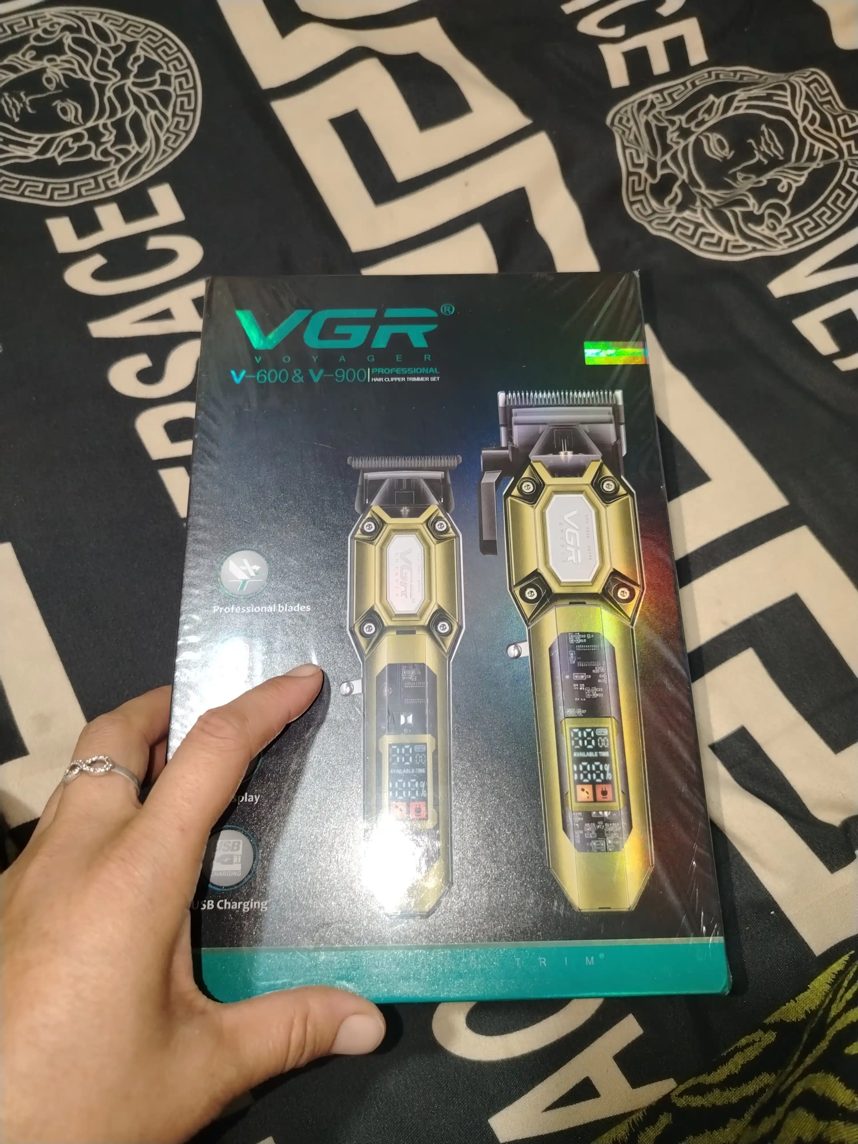 VGR-600-900 (gold xaki), erkaklar uchun professional soch kesish va soqol olish mashinasi