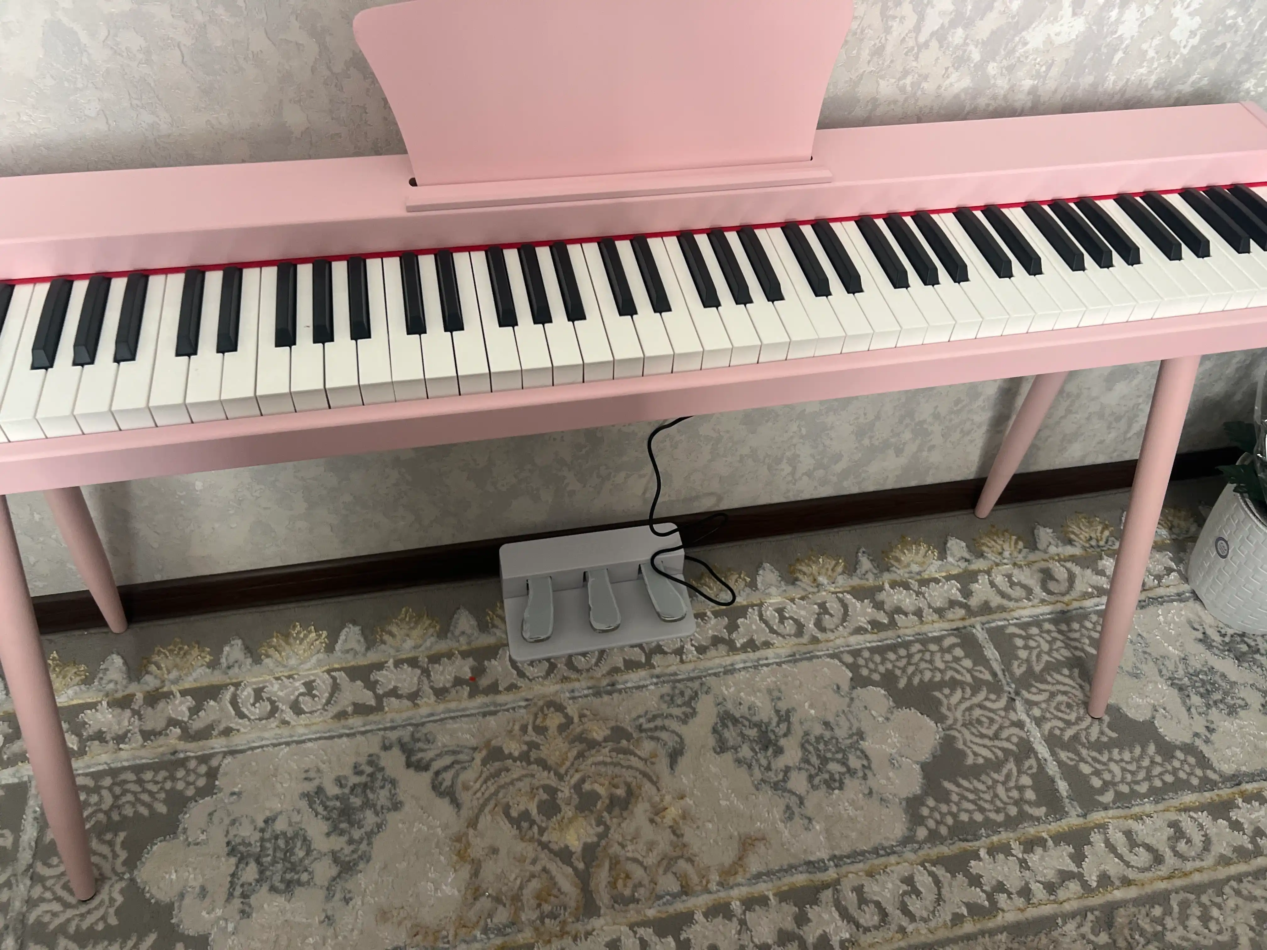 Raqamli pianino 88 ta klavish 7 oktava