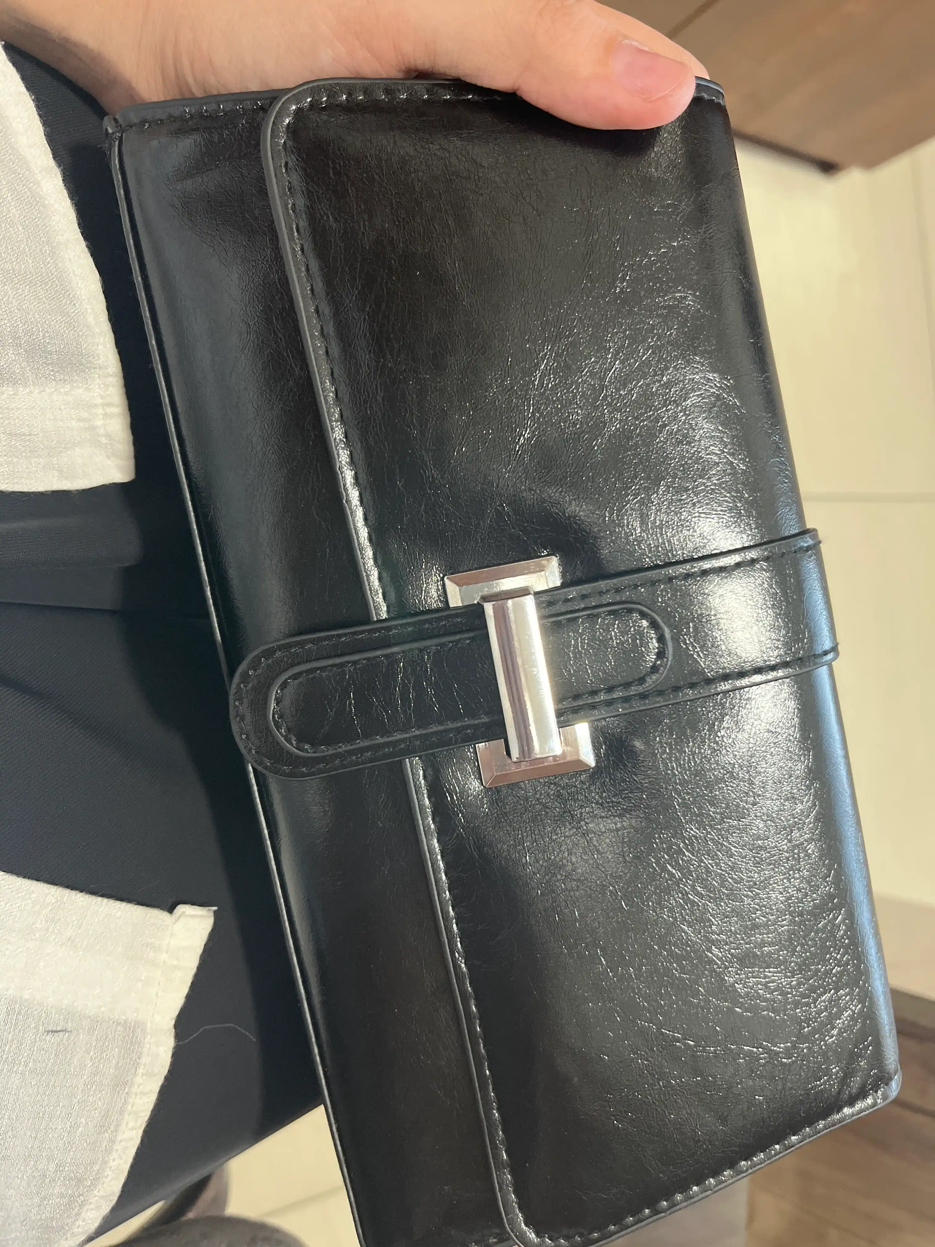 Ayollar uchun ekocharmdan tayyorlangan yelka va qo‘lga osiladigan baget sumkasi, kross-bodi klatchi