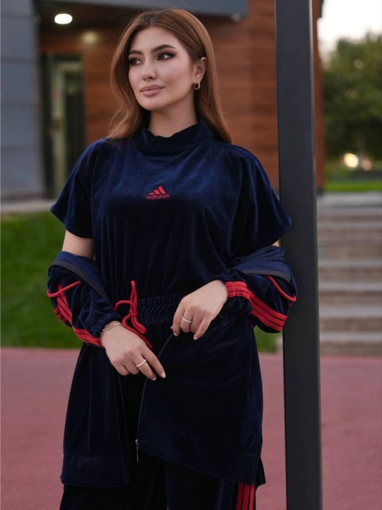 Женский спортивный костюм-тройка, кофта с капюшоном и широкие брюки, футболка, размер 44–54