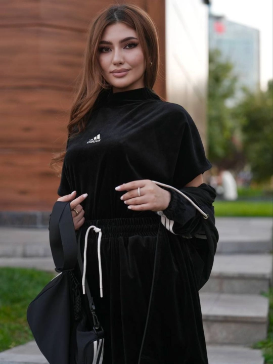 Женский спортивный костюм-тройка, кофта с капюшоном и широкие брюки, футболка, размер 44–54