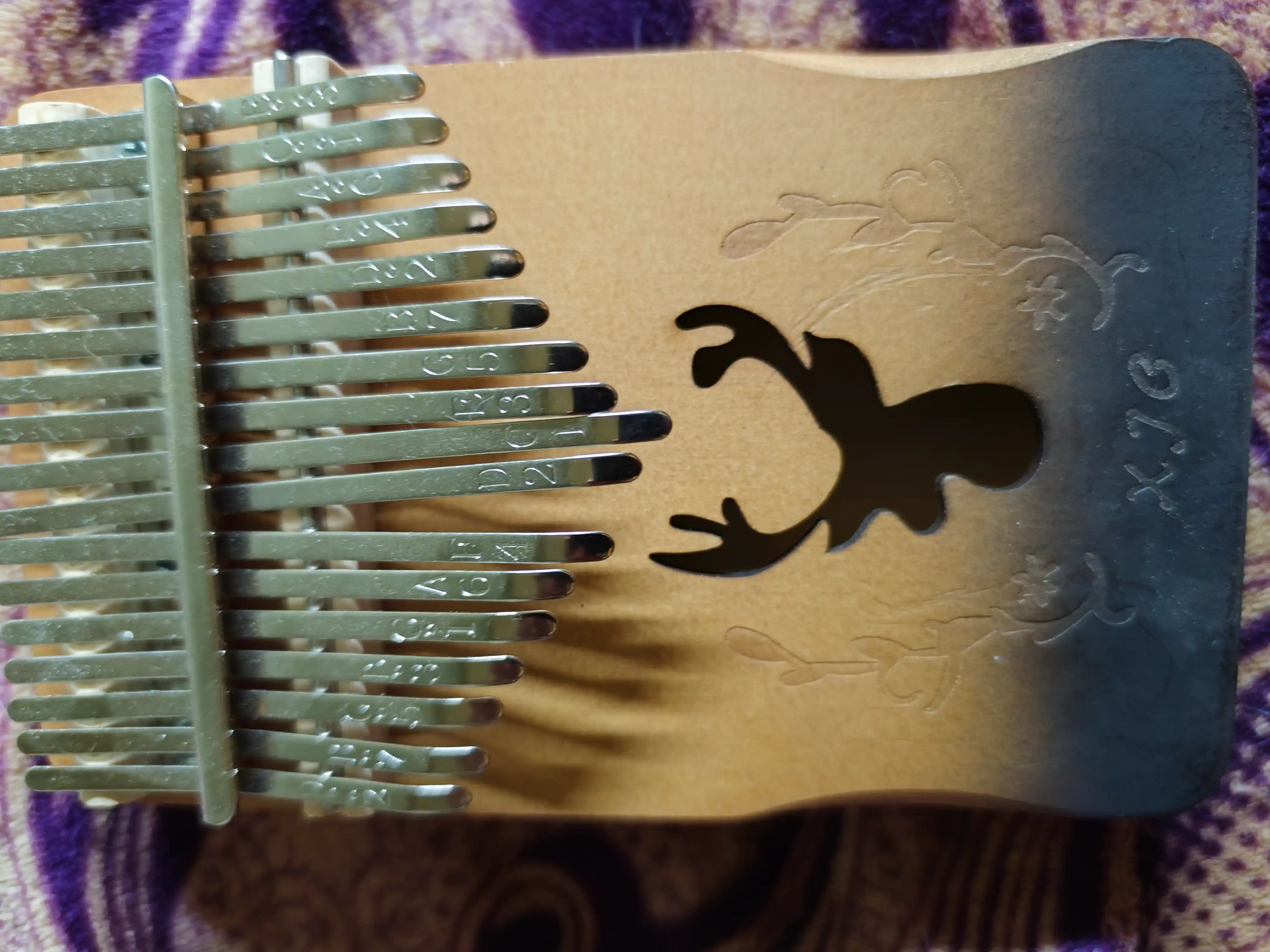 17 tugmali yog‘och Kalimba (Thumb Piano) – tabiiy yog‘och rang