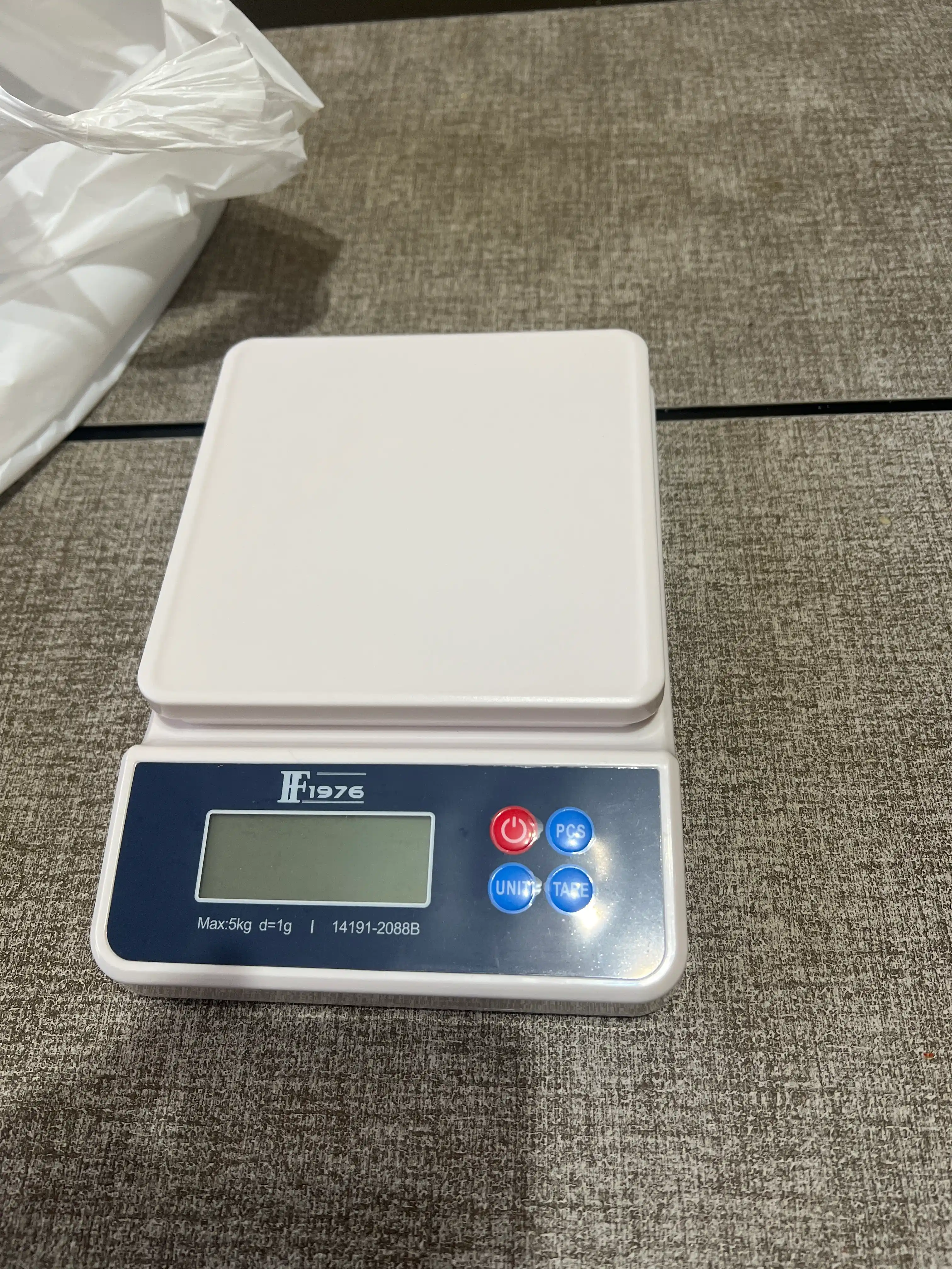 Metall platformali elektron oshxona tarozi 5 kg (aniqlik 1 g)