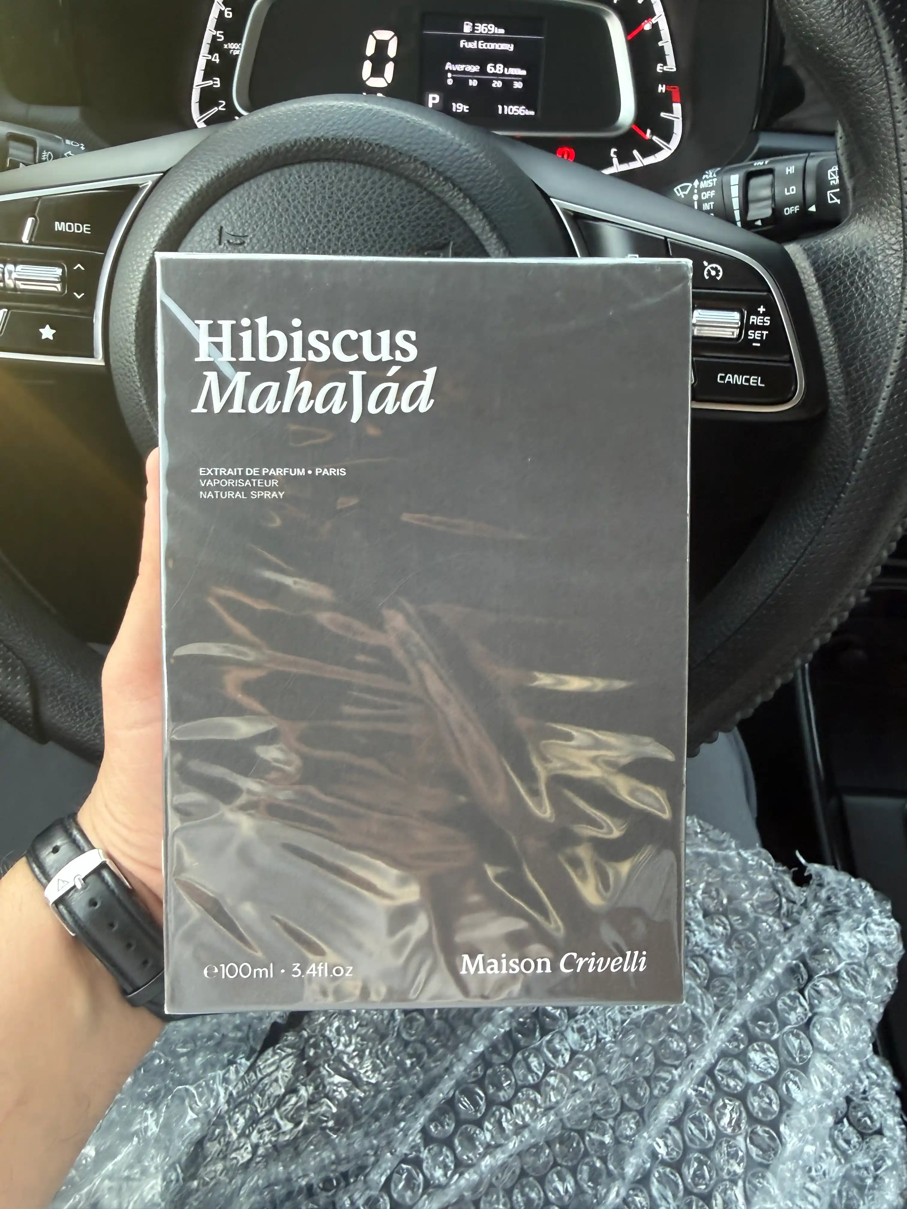 Maison Crivelli Hibiscus Mahajád Extrait de Parfum, 100 мл – унисекс, цветочный аромат