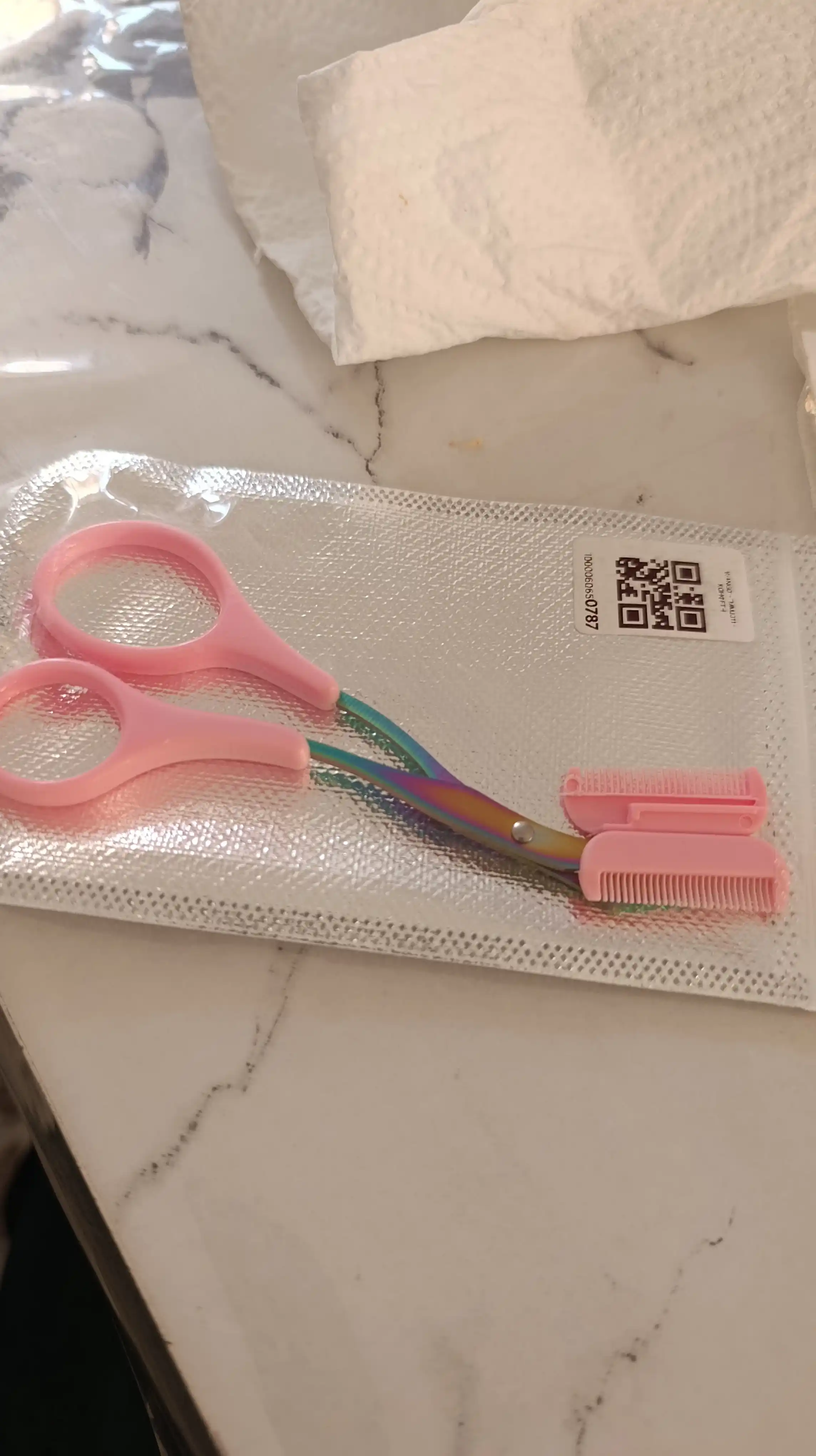 Qoshlar uchun ustara, Eyebrow Razor