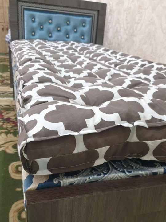 Yumshoq matras, yig‘iladigan, ko‘chma
