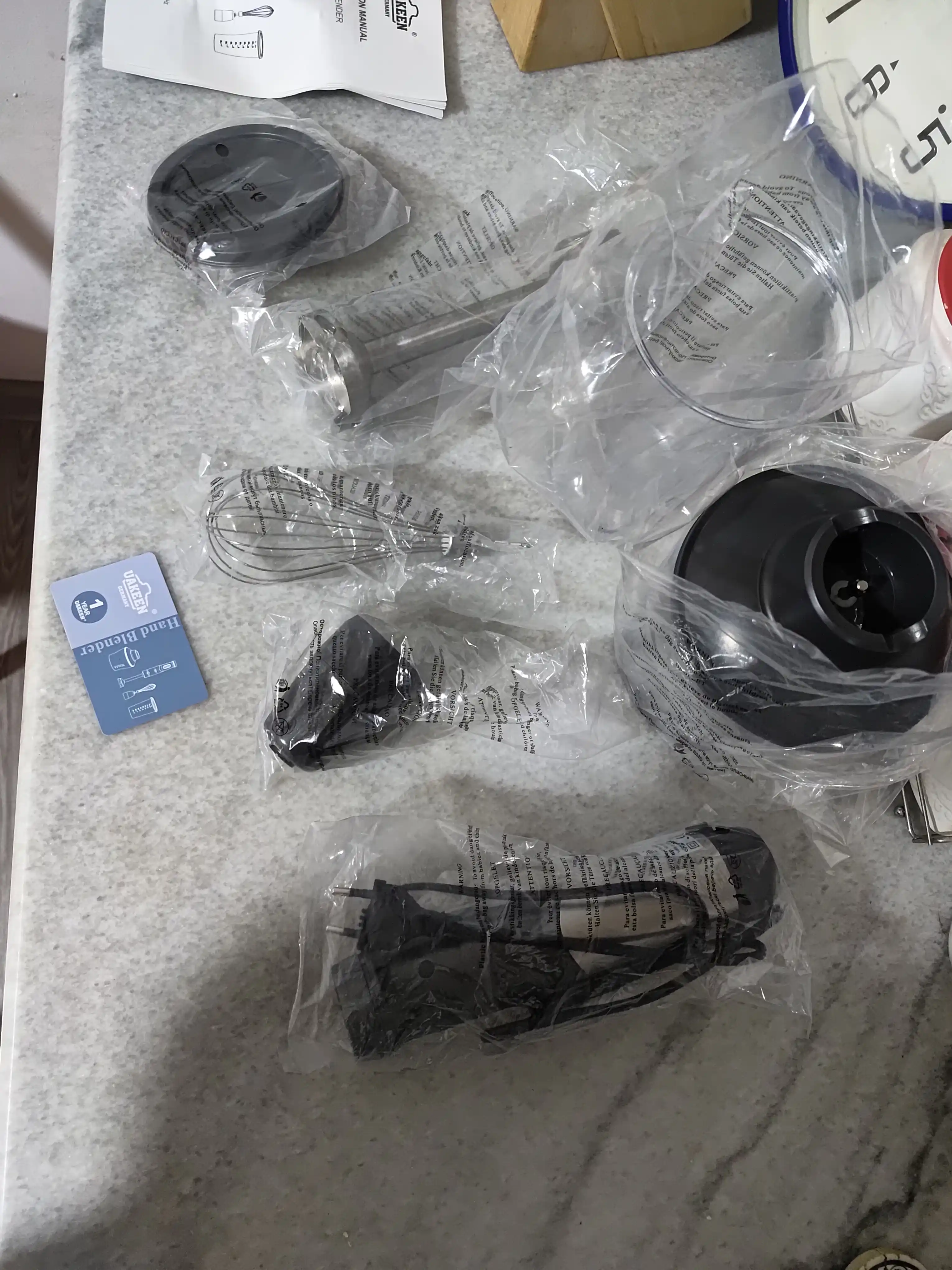 Blender BQ HB1234SS 3 tasi 1 da, 1500 Vt, Turbo rejim, mikser, maydalagich
