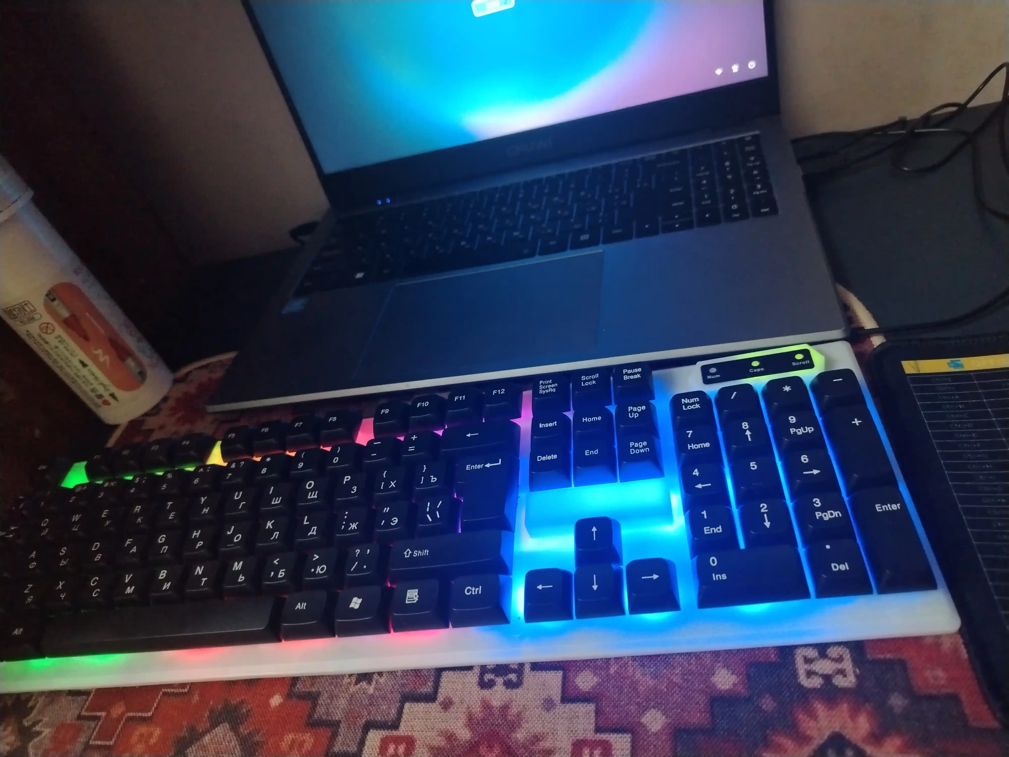 RGB yoritgichli klaviatura, mexanik va membranali modellar, sichqonchali variantlari
