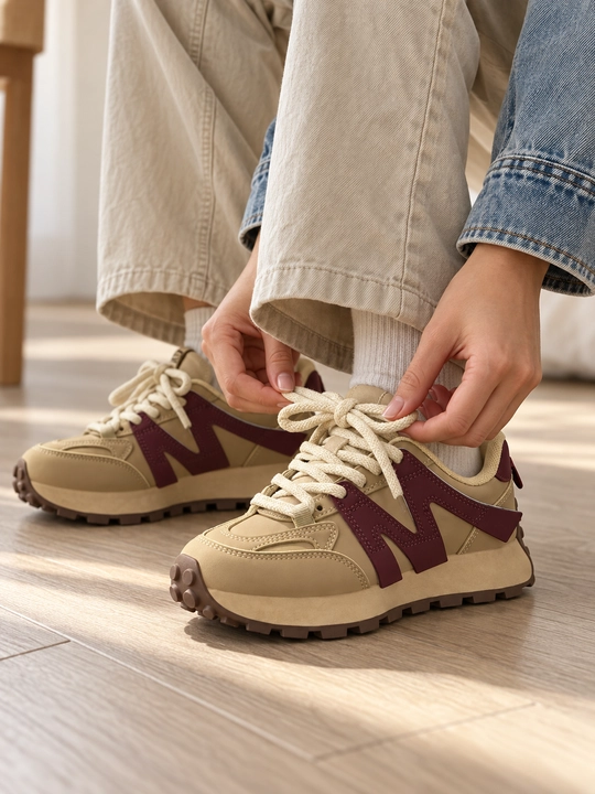 Ayollar krossovkasi, kundalik sport poyabzali casual, bog‘ichli model