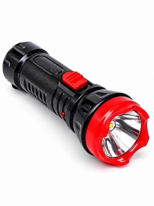 Kuchli yoritilgan va yon tomonda LED paneli bo‘lgan LED chiroq - 